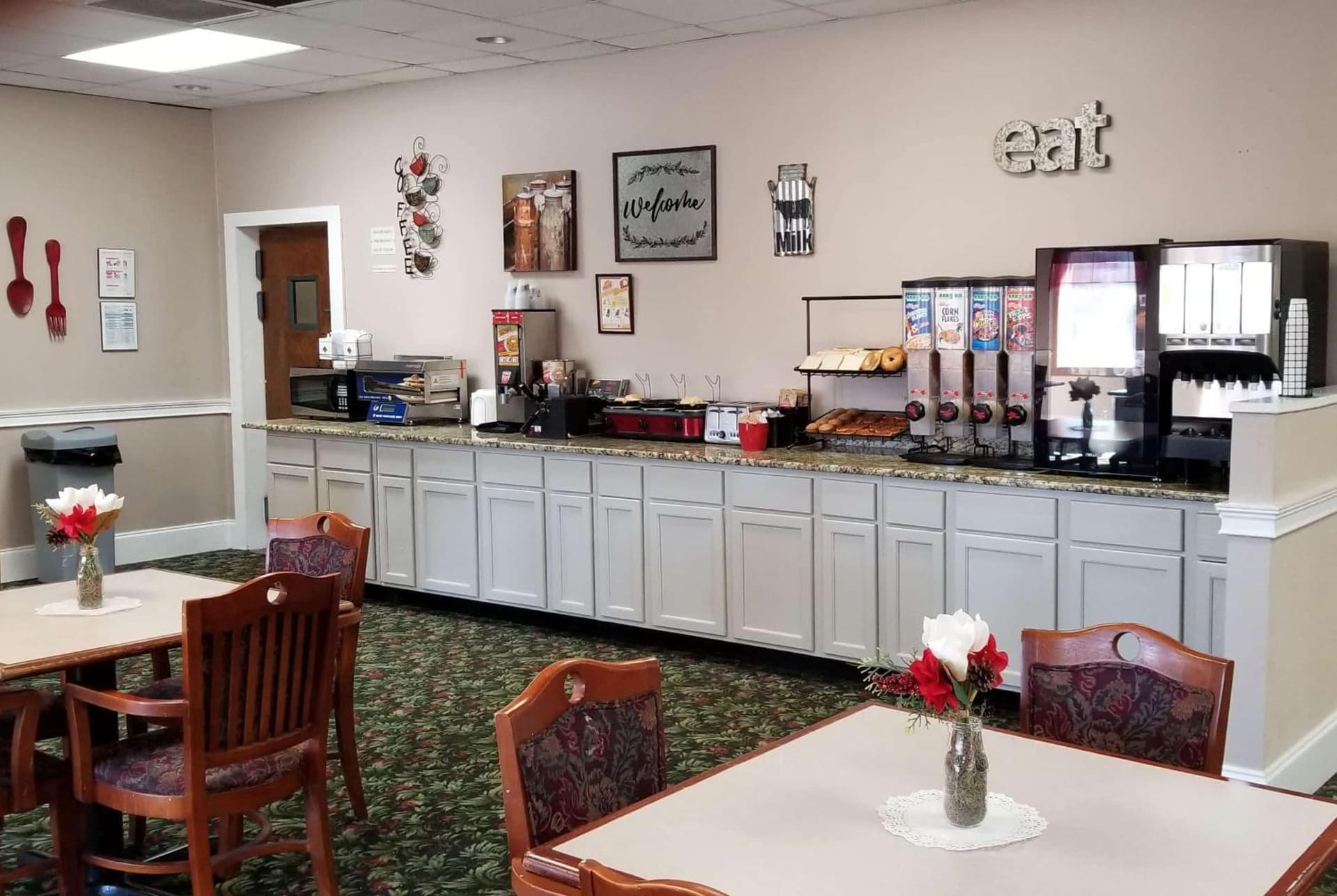 Ramada by Wyndham & Suites Warner Robins gallery photo in Warner Robins, GA — image 40