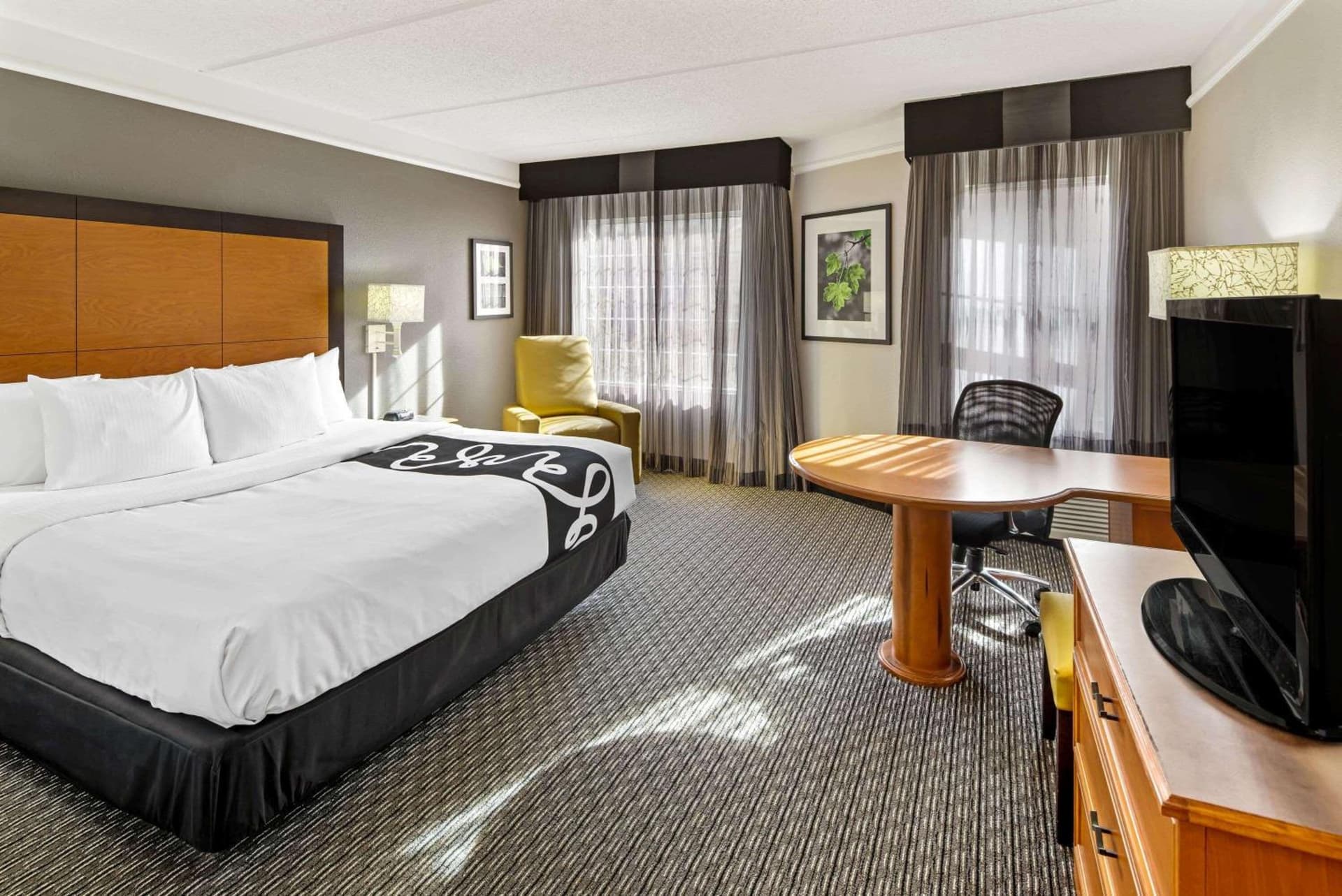 La Quinta by Wyndham Macon interior in Macon, GA — gallery photo 2