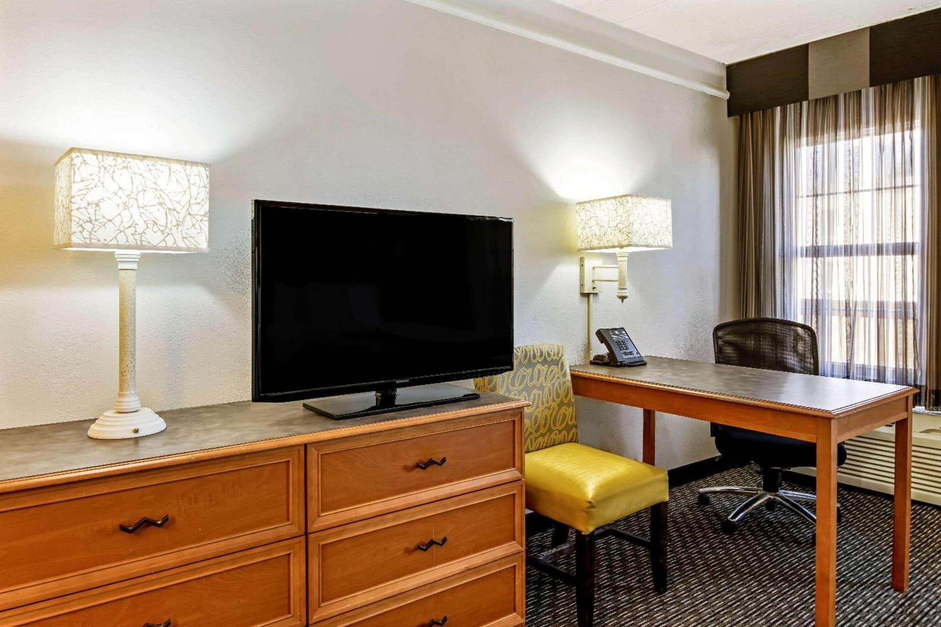 La Quinta by Wyndham Macon gallery photo in Macon, GA — image 26
