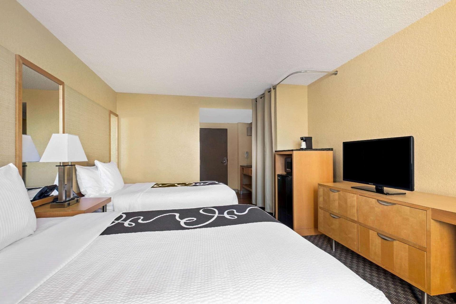 La Quinta Inn & Suites by Wyndham Sunrise gallery photo in Sunrise, FL — image 22