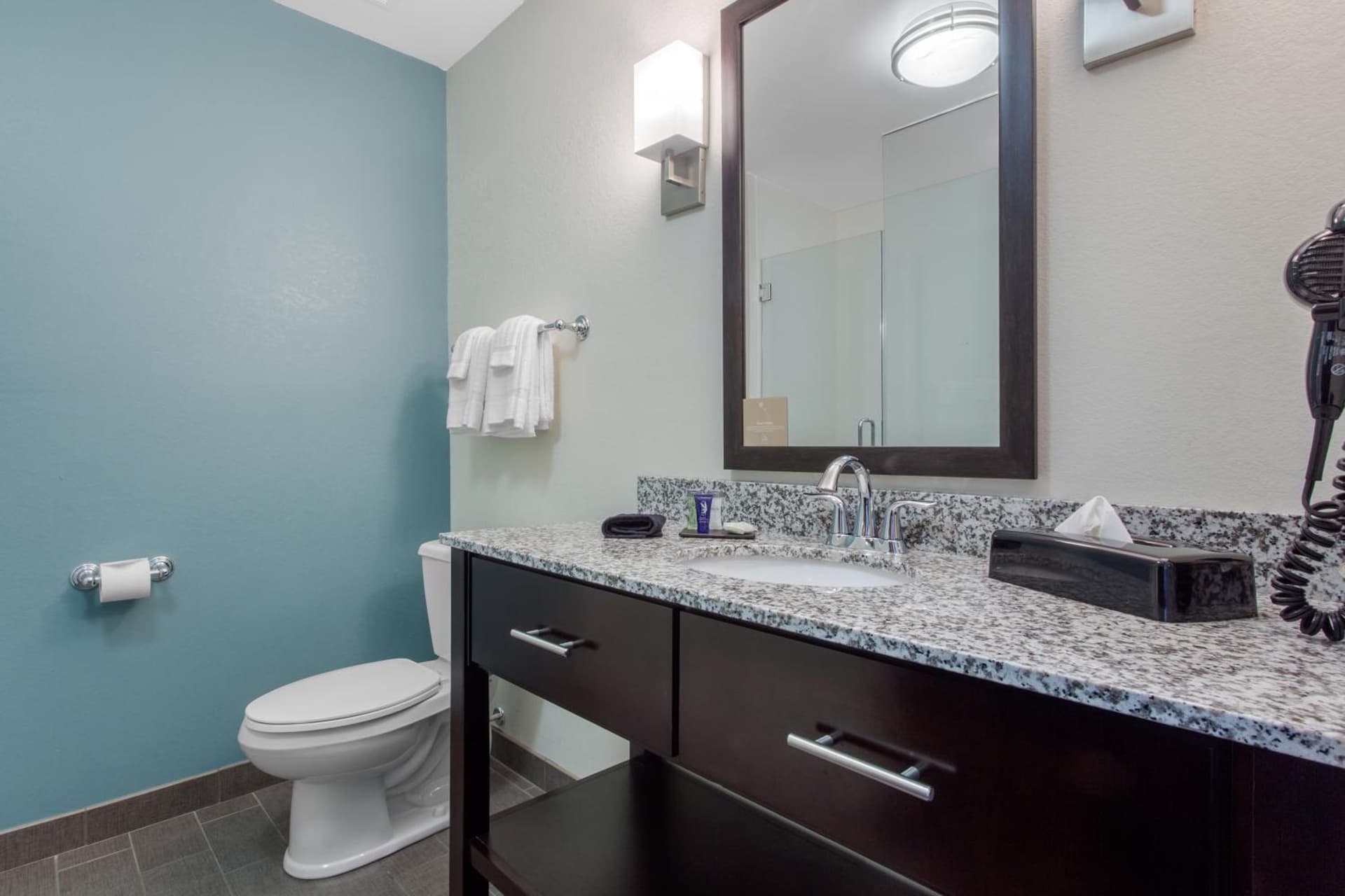 Sleep Inn & Suites Middletown - Goshen gallery photo in Middletown, NY — image 43