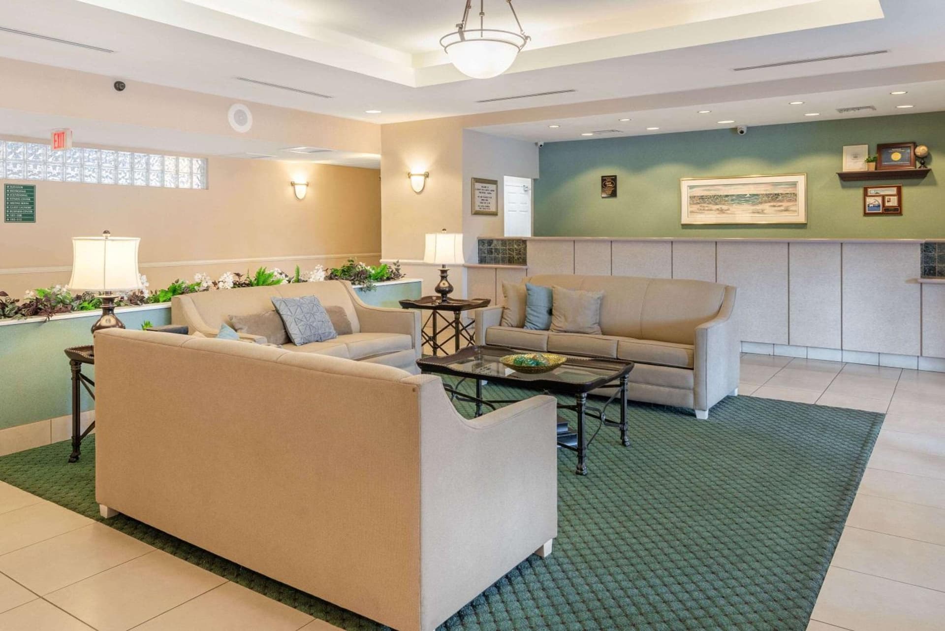 La Quinta Inn and Suites Fort Myers I-75 gallery photo in Fort Myers, FL — image 9