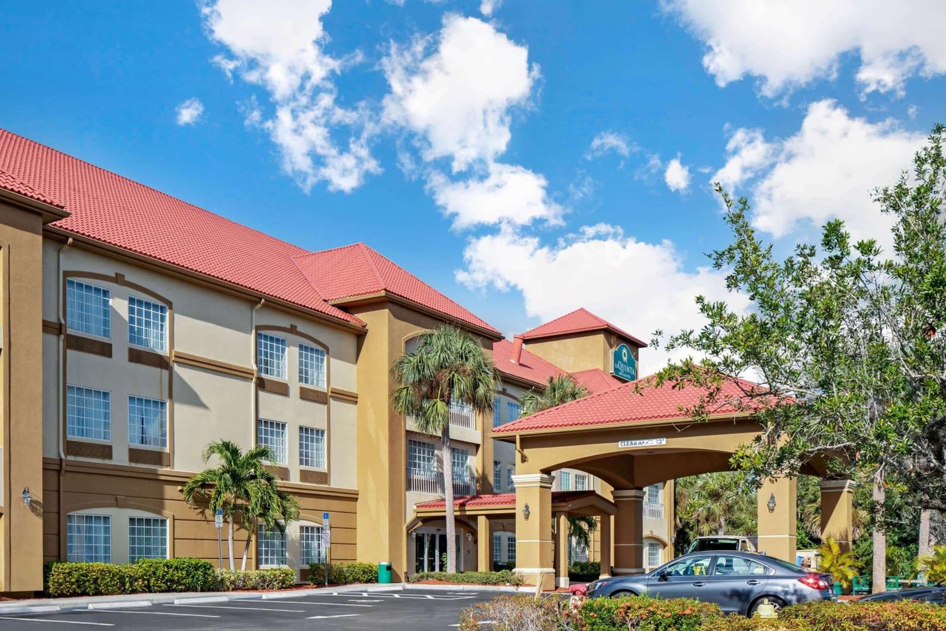 La Quinta Inn and Suites Fort Myers I-75 property views in Fort Myers, FL — gallery photo 3