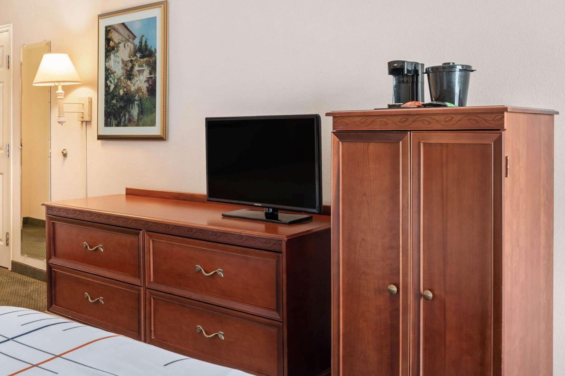 La Quinta Inn and Suites Fort Myers I-75 gallery photo in Fort Myers, FL — image 31