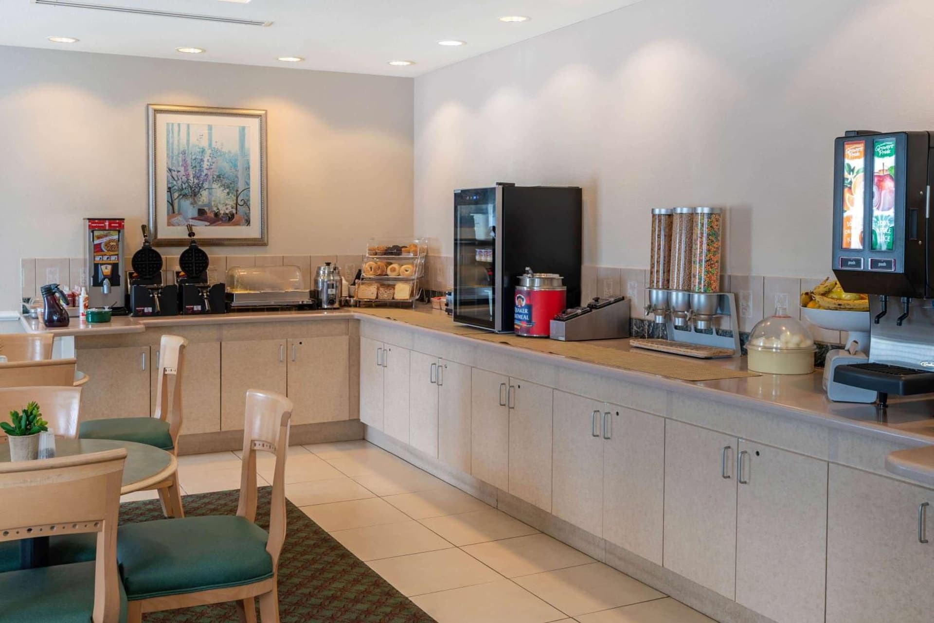 La Quinta Inn and Suites Fort Myers I-75 gallery photo in Fort Myers, FL — image 19