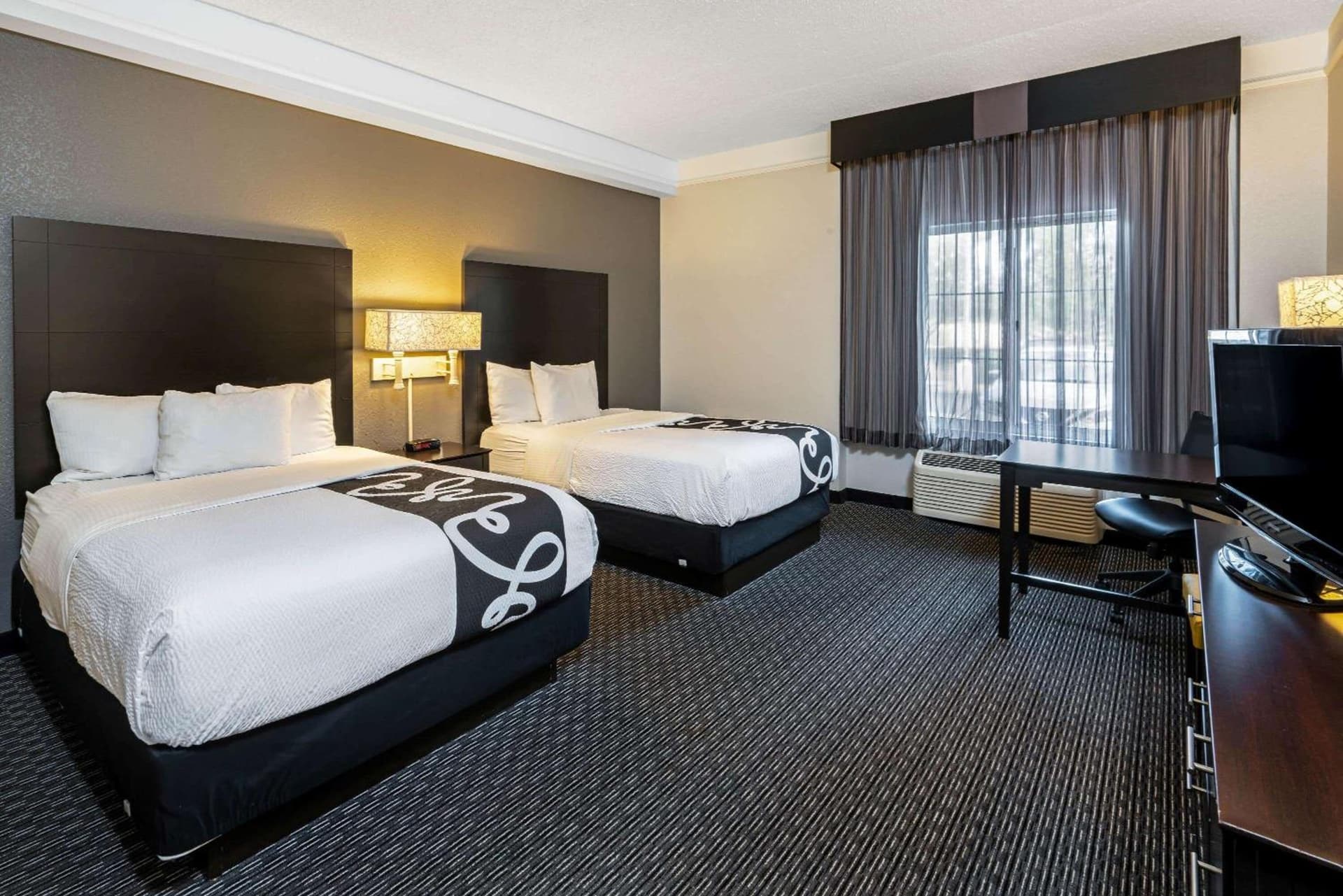 La Quinta Inn & Suites by Wyndham Mesa Superstition Springs gallery photo in Mesa, AZ — image 28