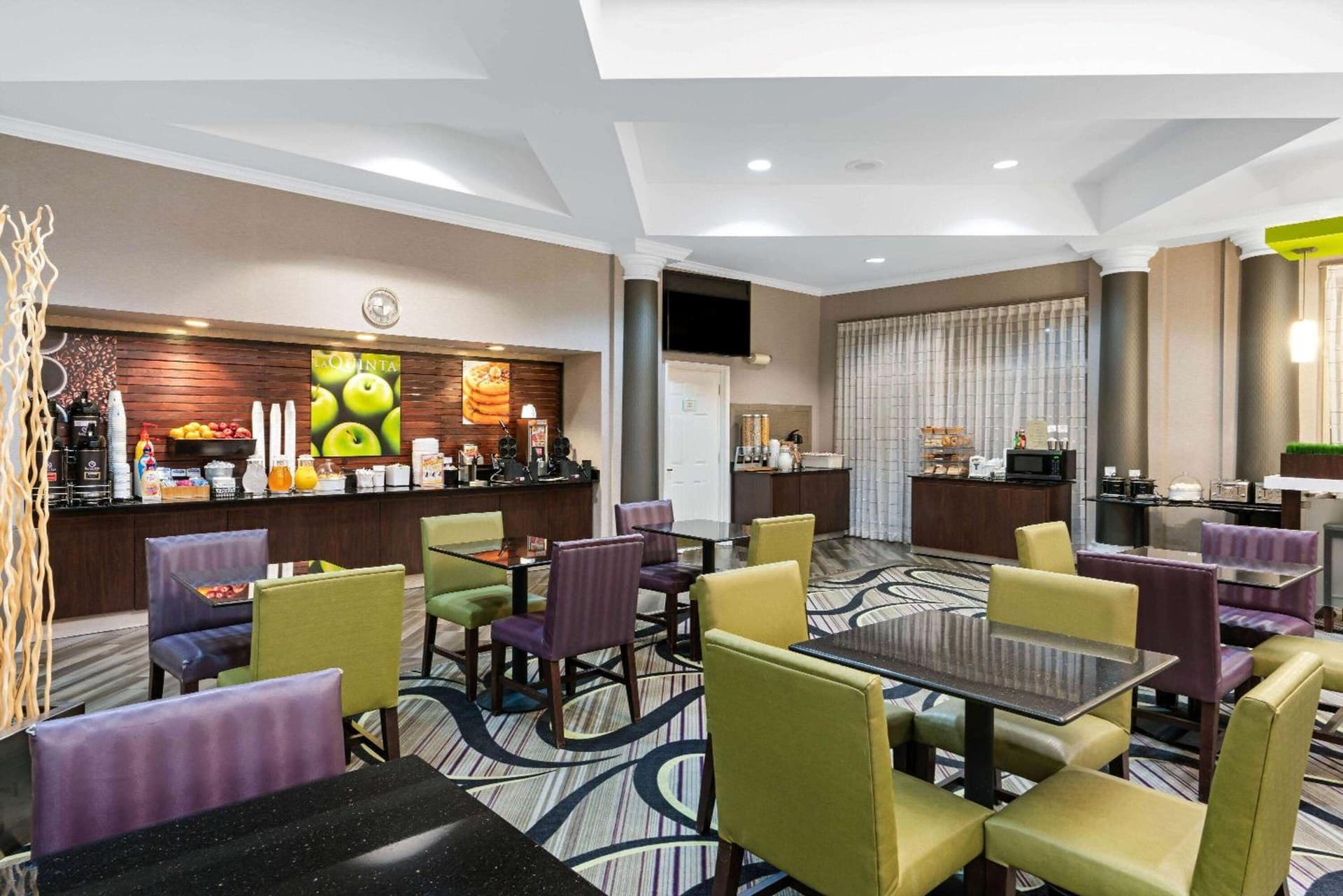 La Quinta Inn & Suites by Wyndham Mesa Superstition Springs gallery photo in Mesa, AZ — image 36