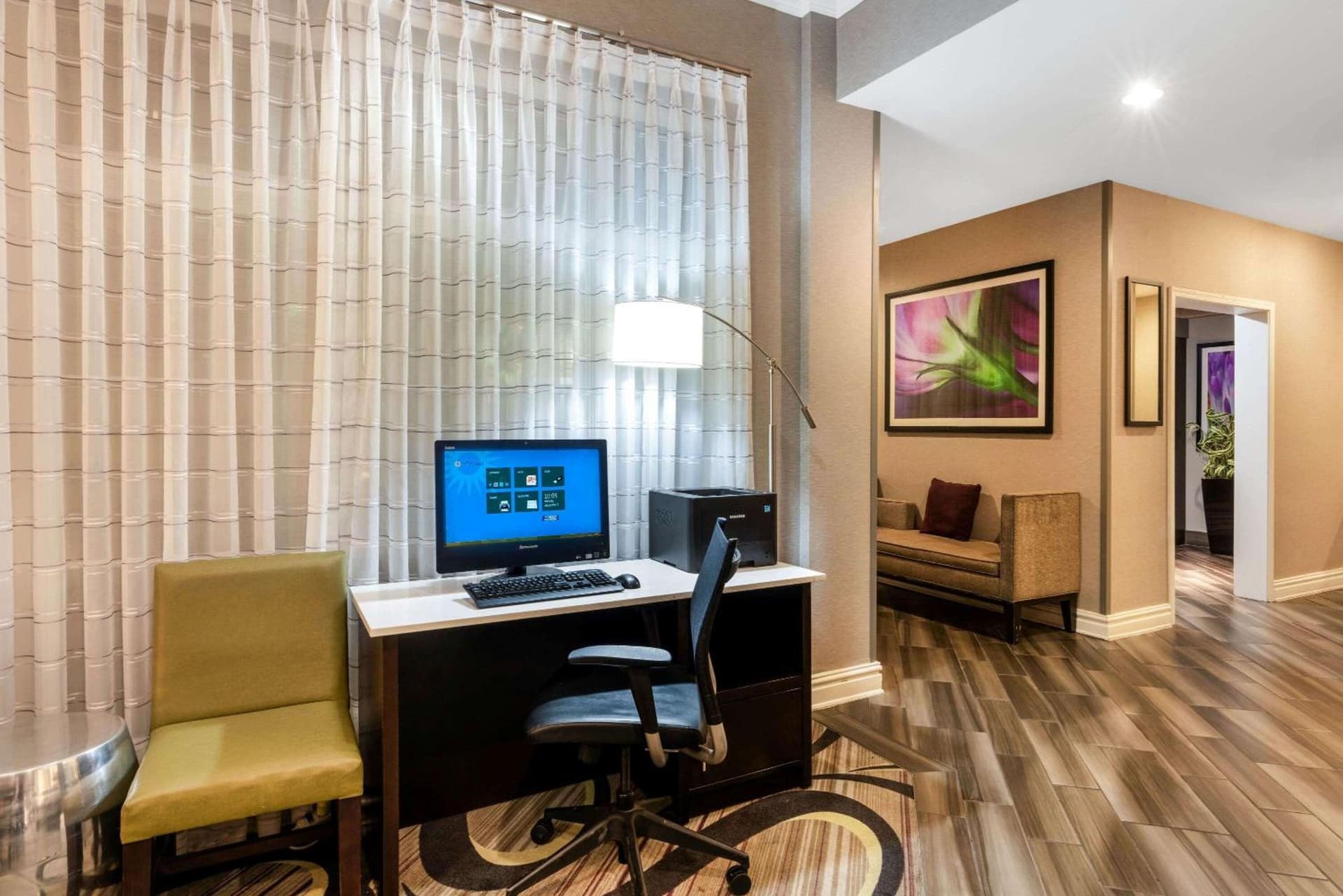 La Quinta Inn & Suites by Wyndham Mesa Superstition Springs gallery photo in Mesa, AZ — image 15