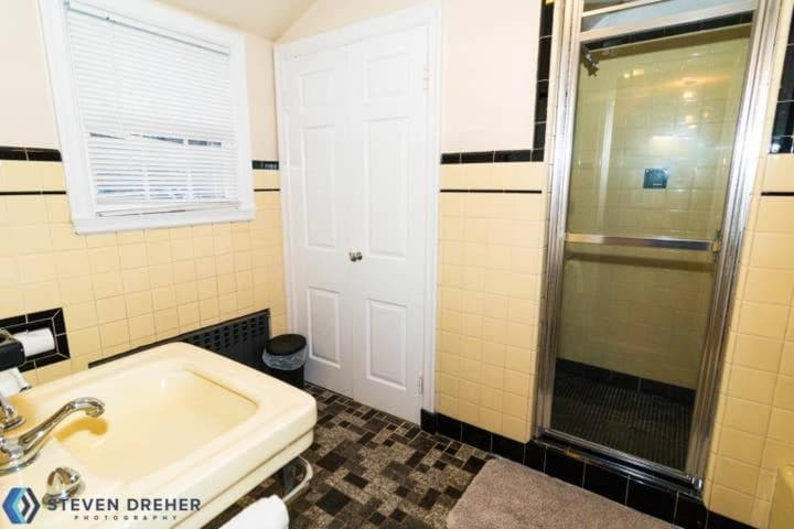 Town Plot Waterbury interior in Waterbury, CT — gallery photo 2