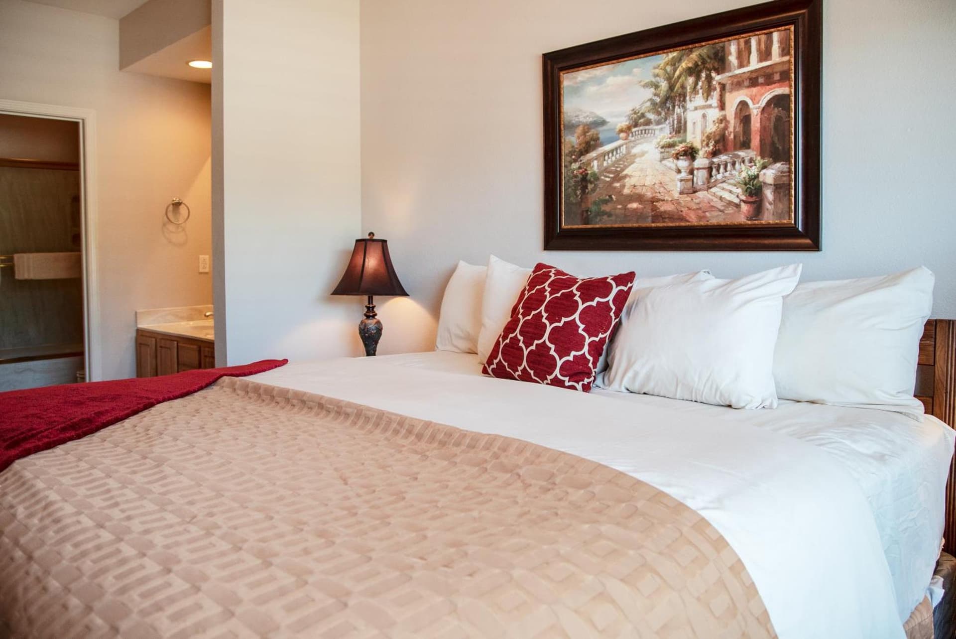 Legacy at Thousand Hills interior in Branson, MO — gallery photo 2