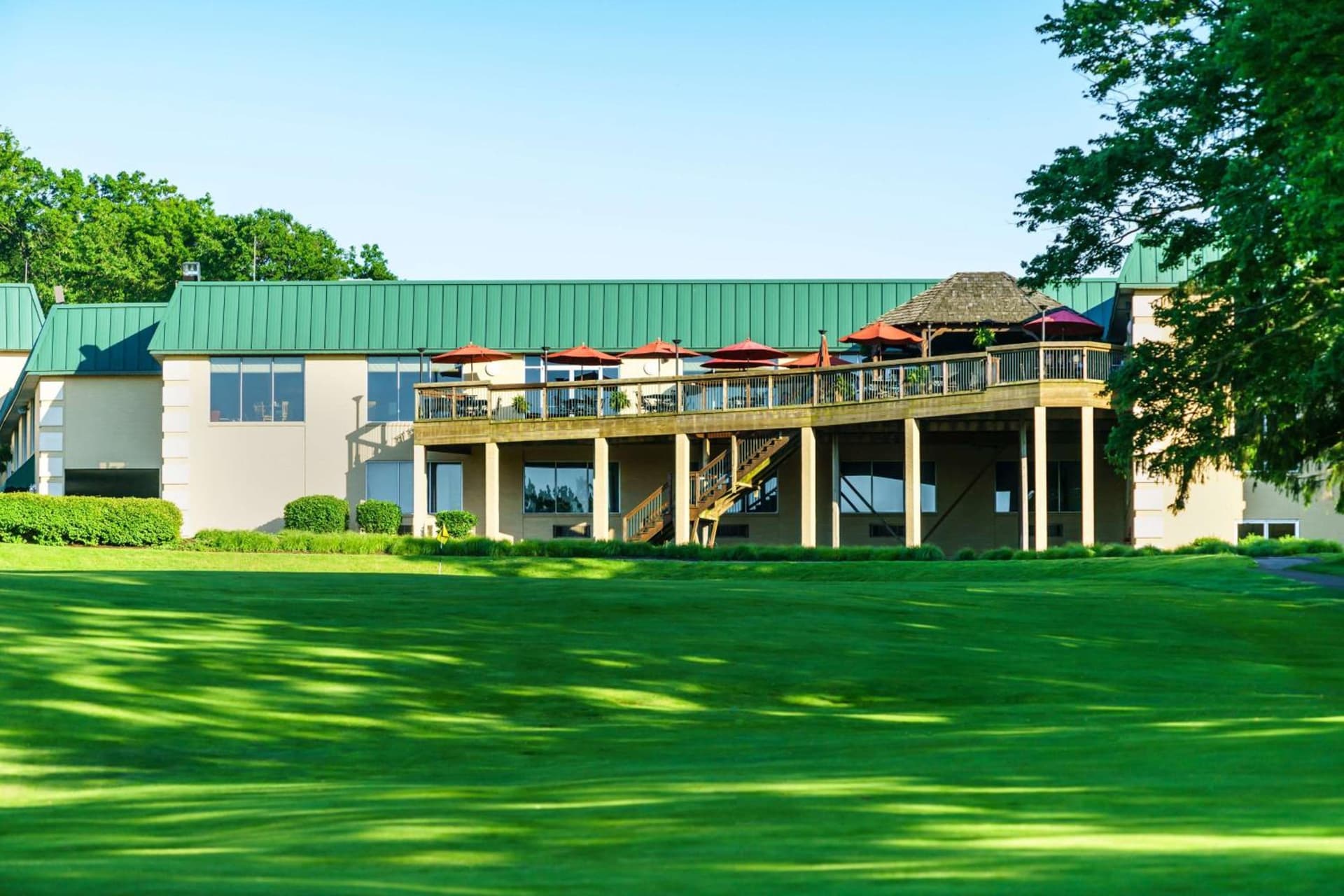 Lakeview Golf Resort featured exterior or lobby in Morgantown, WV — similar hotel