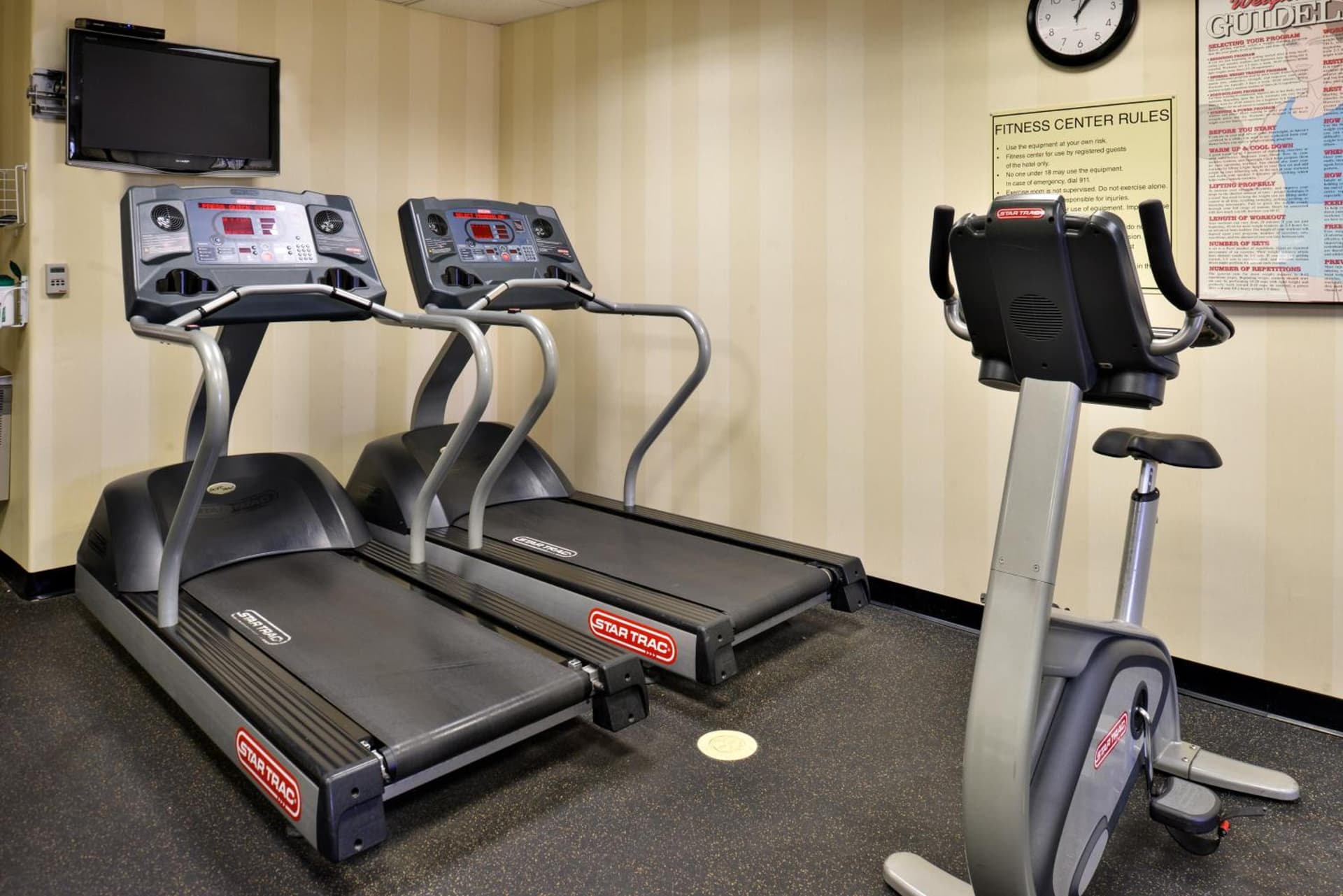 Holiday Inn Express Hotel & Suites Las Cruces by IHG property views in Las Cruces, NM — gallery photo 3