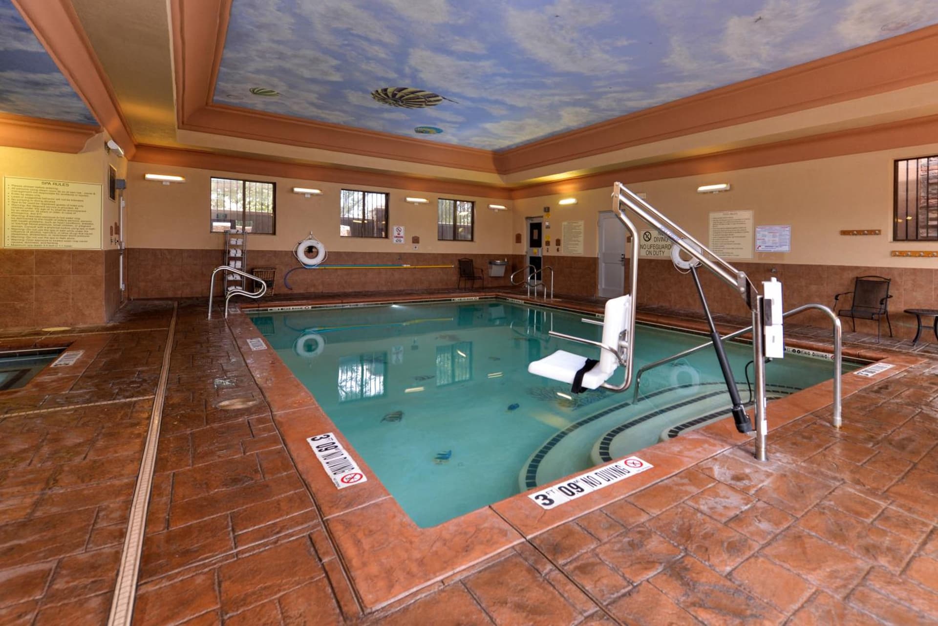 Holiday Inn Express Hotel & Suites Las Cruces by IHG gallery photo in Las Cruces, NM — image 11