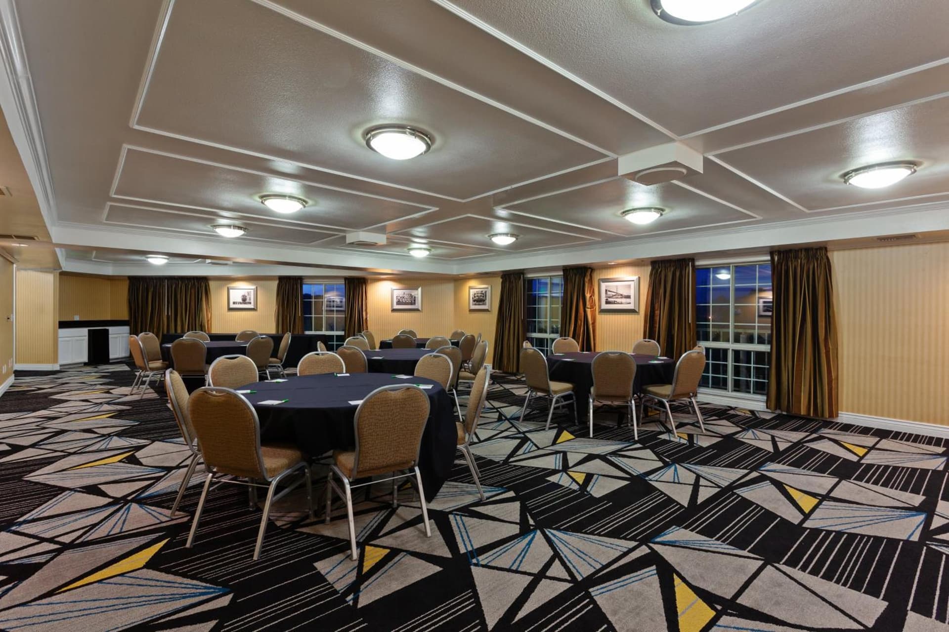 Holiday Inn & Suites San Mateo - SFO by IHG gallery photo in San Mateo, CA — image 18