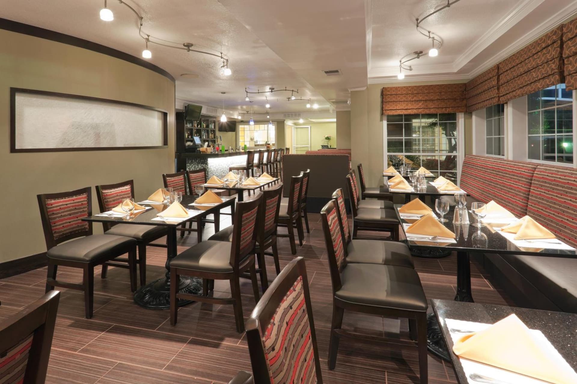 Holiday Inn & Suites San Mateo - SFO by IHG gallery photo in San Mateo, CA — image 35