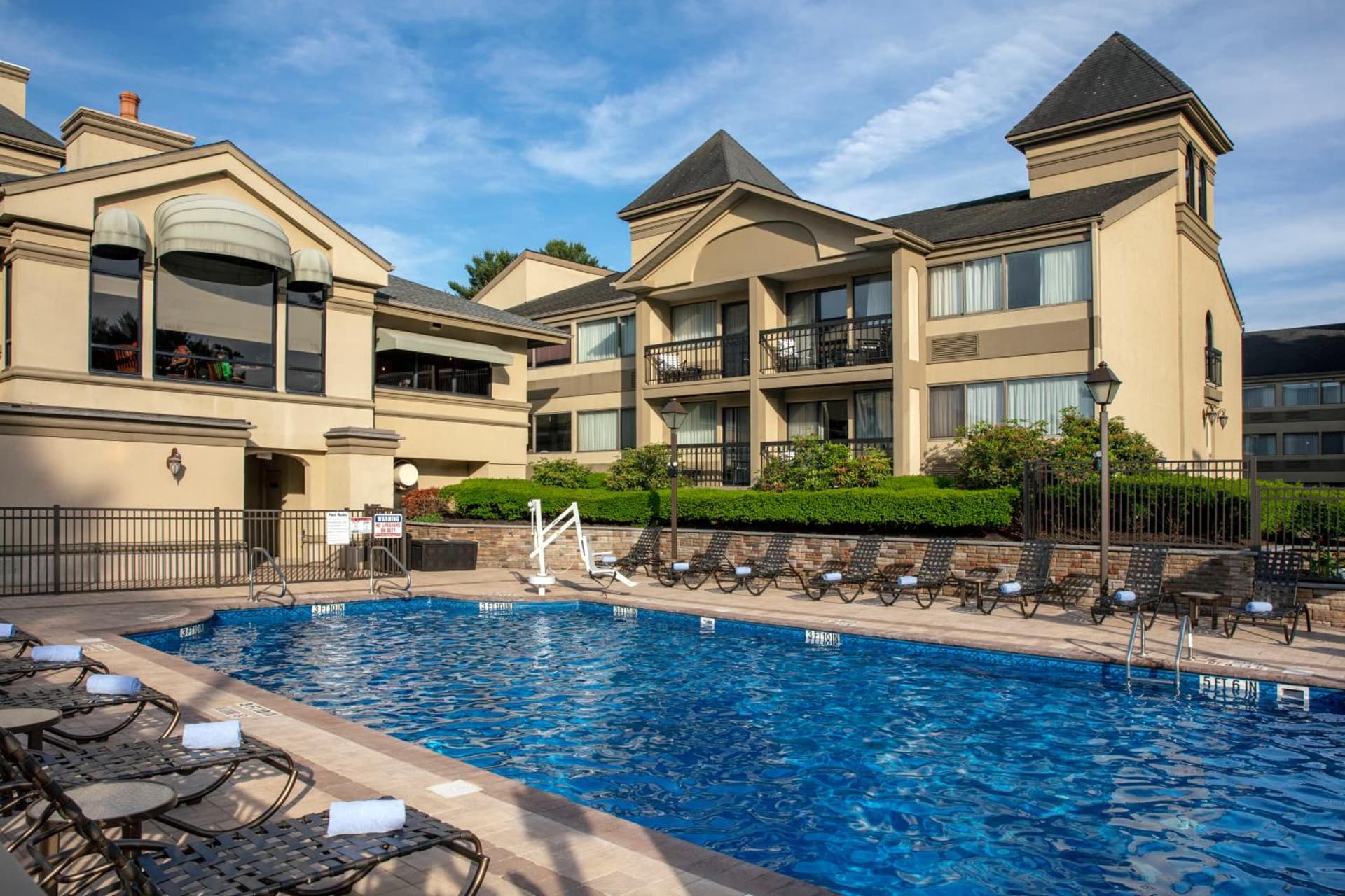 Toftrees Golf Resort interior in State College, PA — gallery photo 2