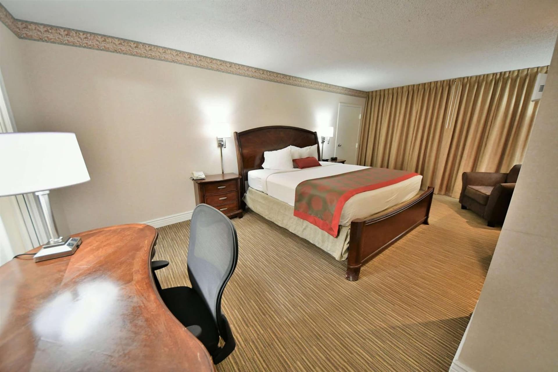 Ramada by Wyndham Jacksonville Hotel & Conference Center gallery photo in Jacksonville, FL — image 89