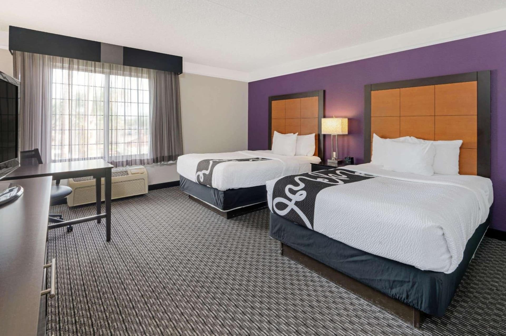 La Quinta Inn & Suites by Wyndham Phoenix Scottsdale gallery photo in Scottsdale, AZ — image 38