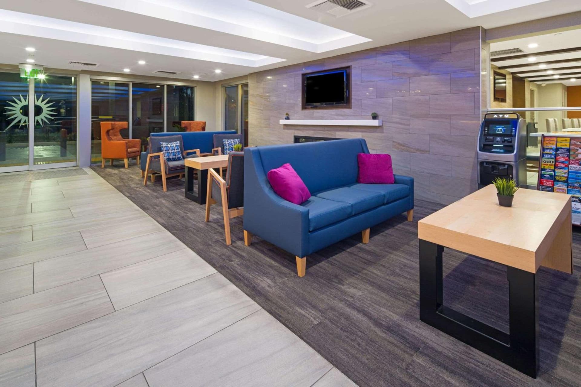La Quinta by Wyndham Orange County Airport gallery photo in Santa Ana, CA — image 5