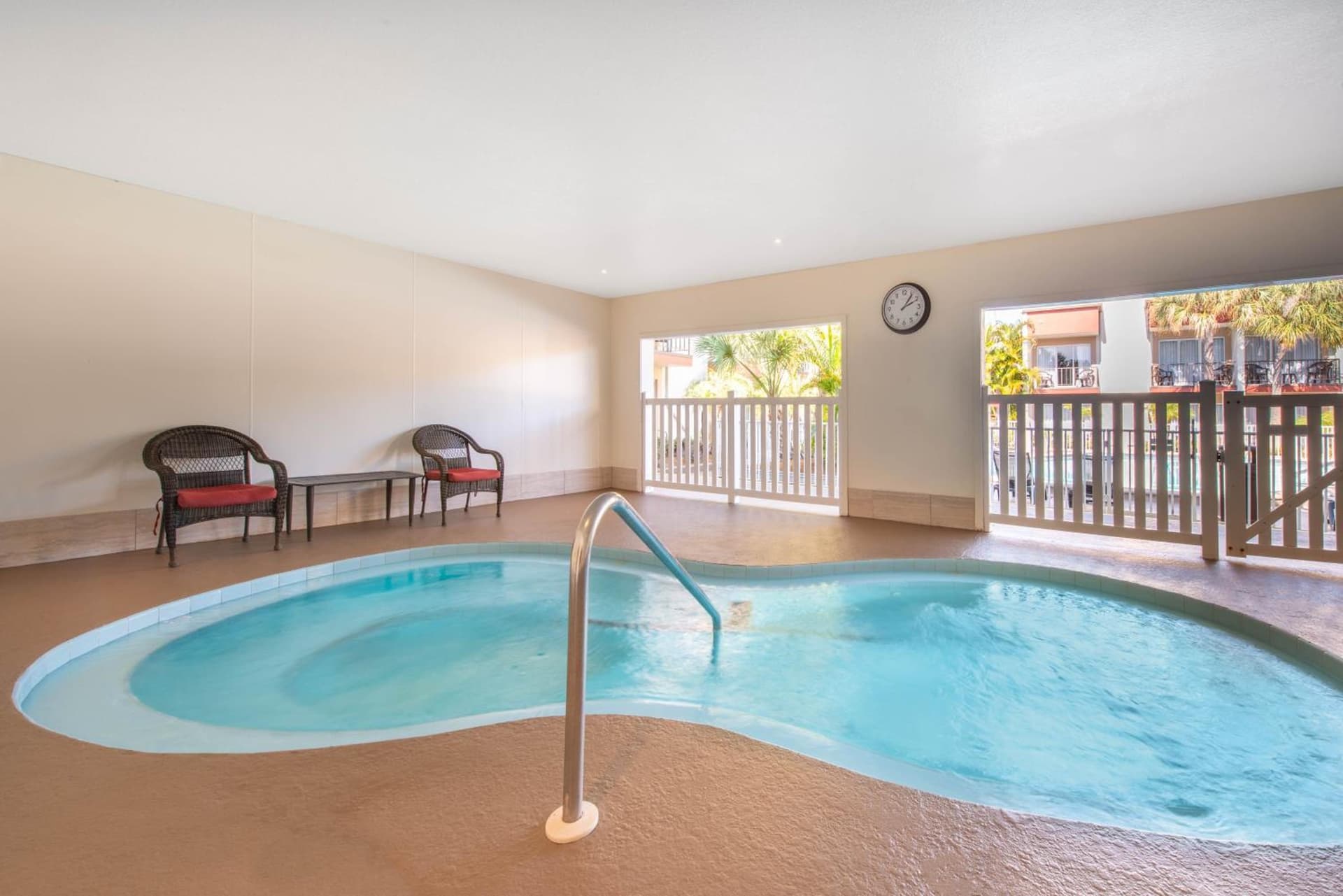 La Quinta by Wyndham Clearwater Central property views in Clearwater, FL — gallery photo 3