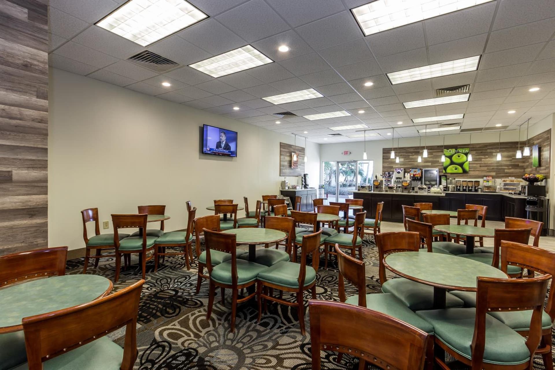 La Quinta by Wyndham Clearwater Central gallery photo in Clearwater, FL — image 5