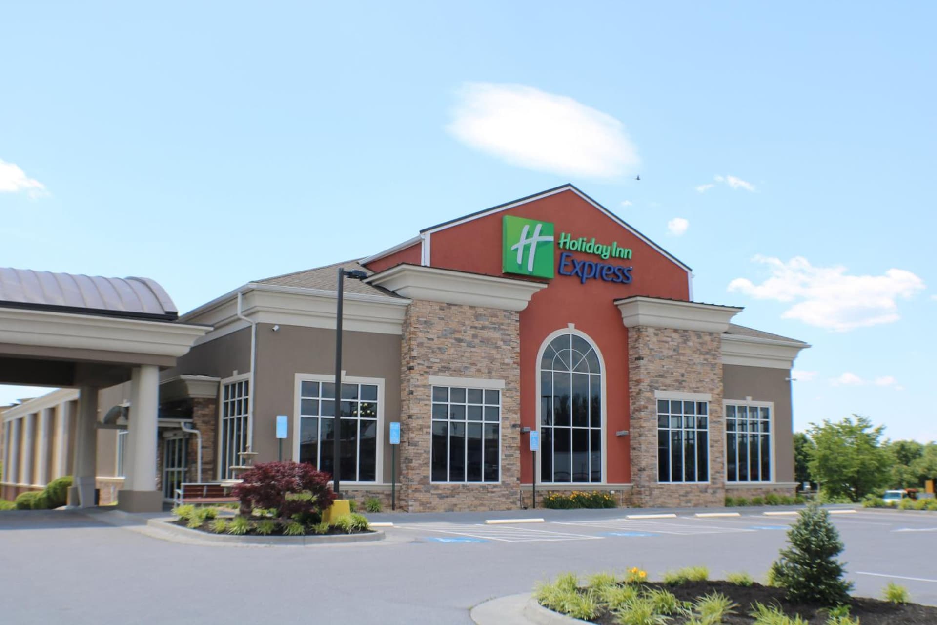 Holiday Inn Express Woodstock-Shenandoah Valley by IHG featured exterior or lobby in Woodstock, VA — similar hotel