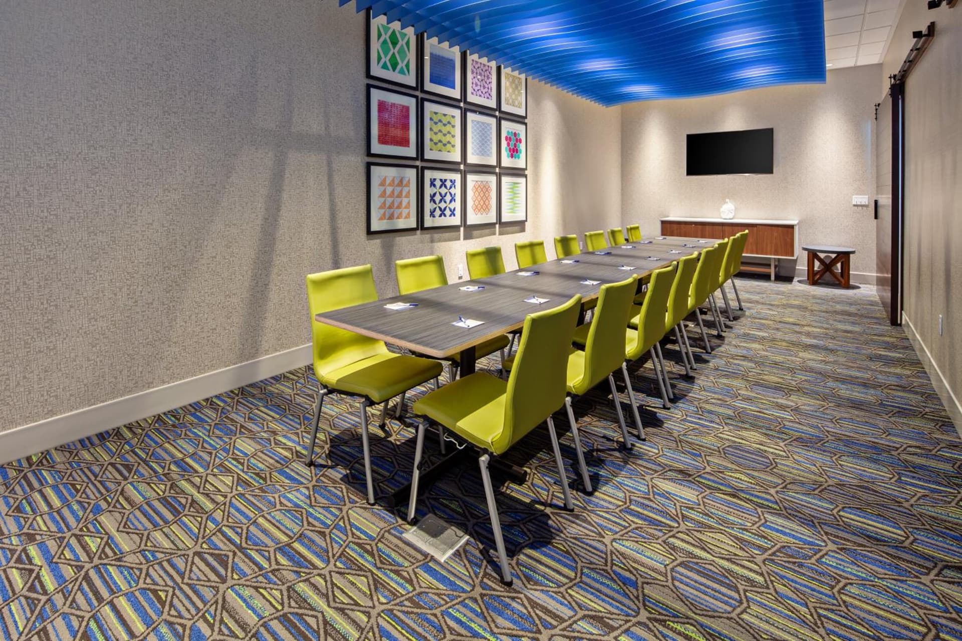Holiday Inn Express Hotel & Suites Ventura Harbor by IHG gallery photo in Ventura, CA — image 15