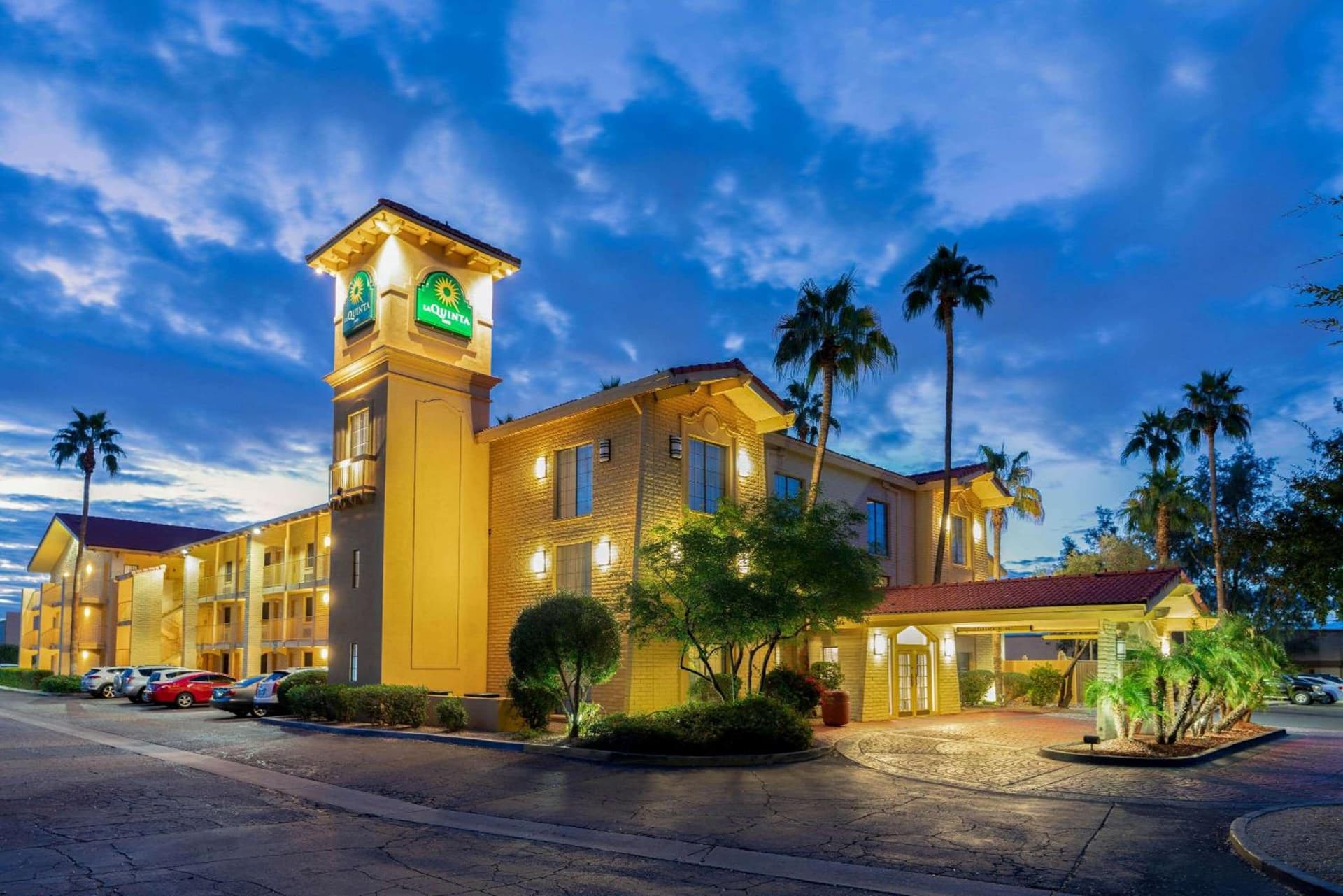La Quinta Inn by Wyndham Phoenix Sky Harbor Airport featured exterior or lobby in Tempe, AZ — similar hotel