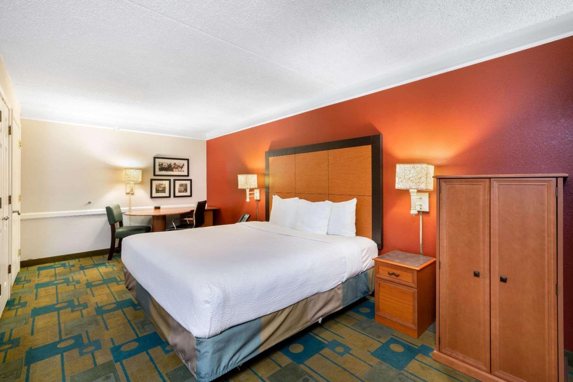 La Quinta Inn by Wyndham Phoenix Sky Harbor Airport gallery photo in Tempe, AZ — image 20