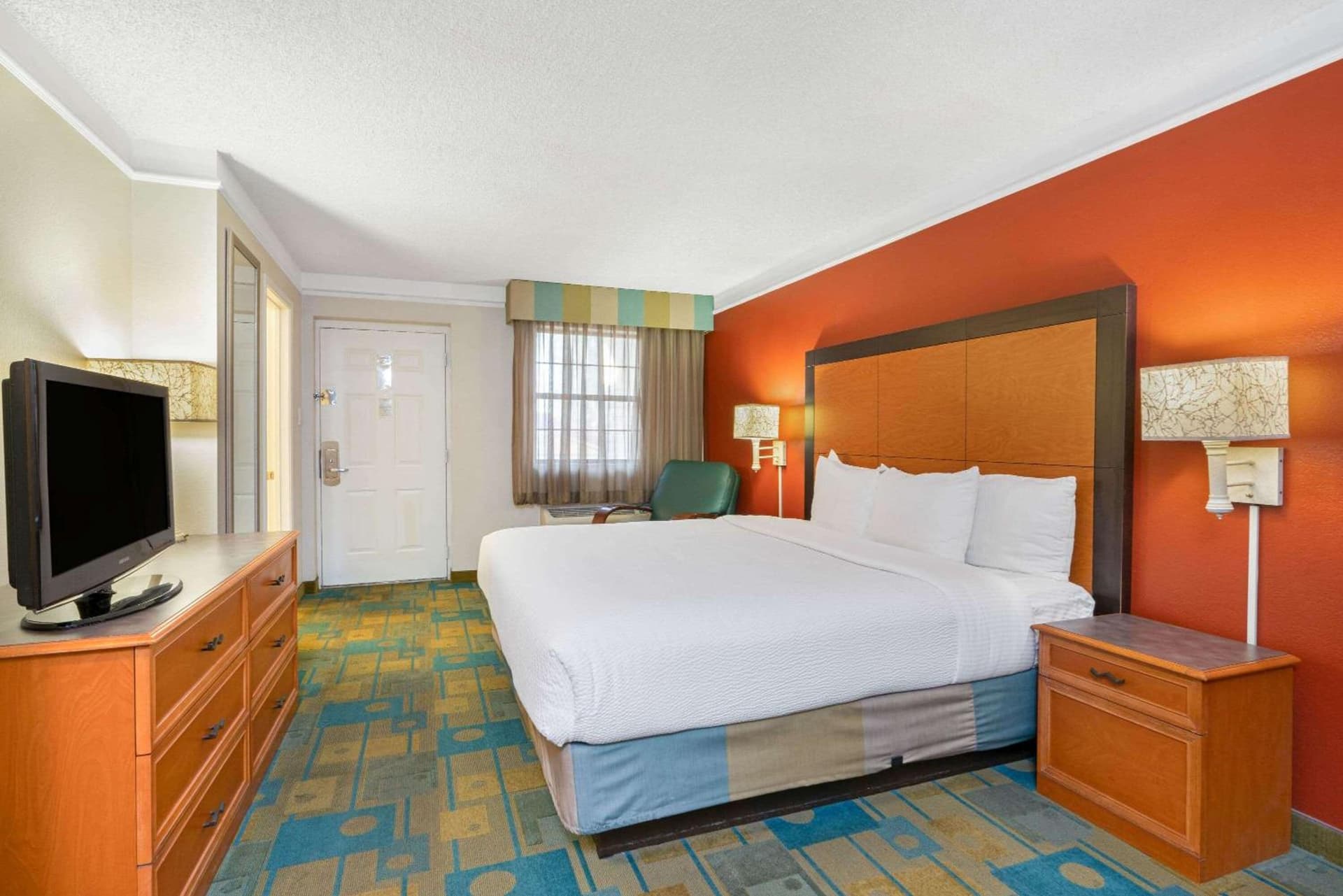 La Quinta Inn by Wyndham Phoenix Sky Harbor Airport gallery photo in Tempe, AZ — image 25