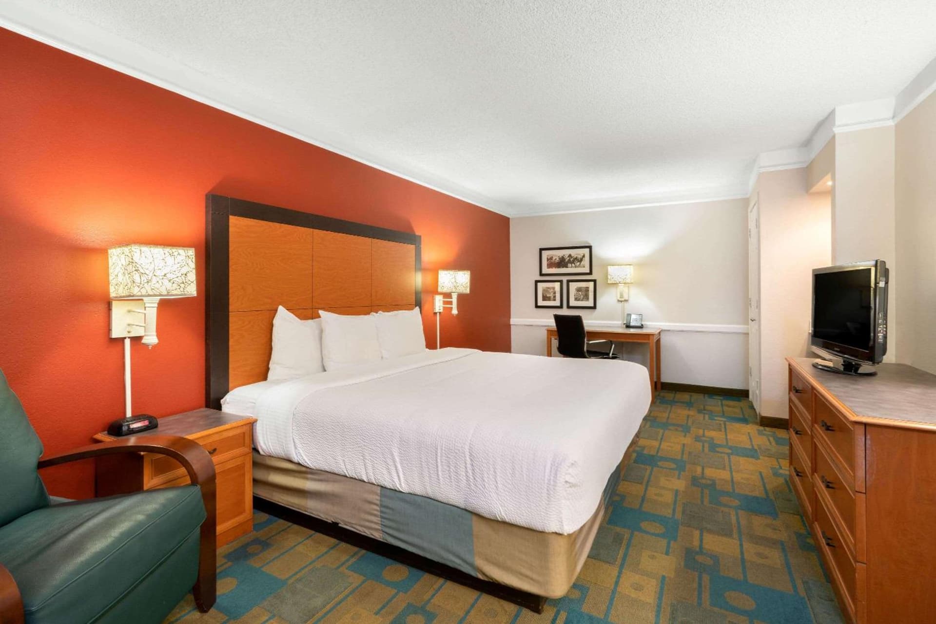 La Quinta Inn by Wyndham Phoenix Sky Harbor Airport gallery photo in Tempe, AZ — image 40