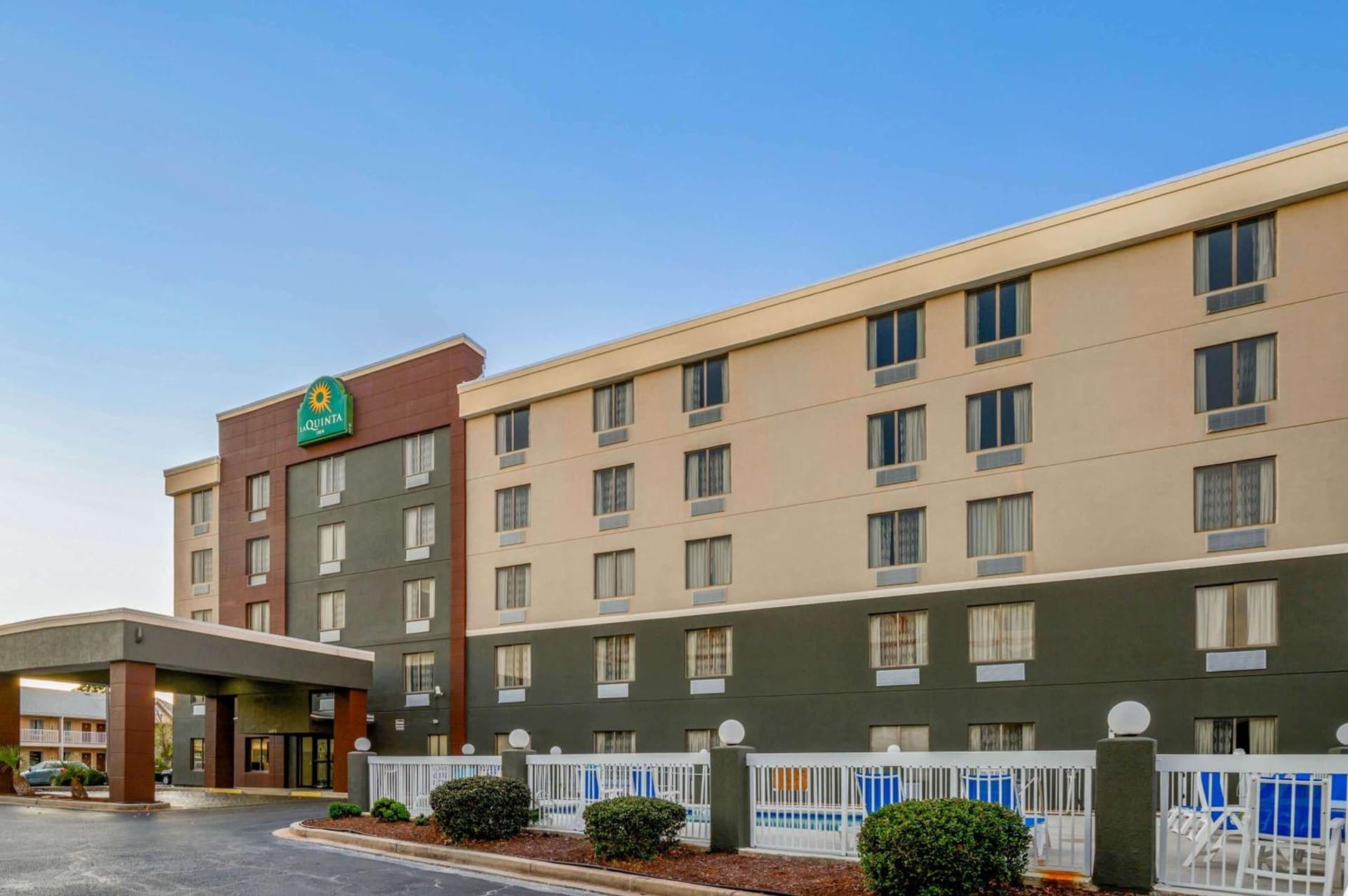 La Quinta Inn by Wyndham North Myrtle Beach interior in Myrtle Beach, SC — gallery photo 2