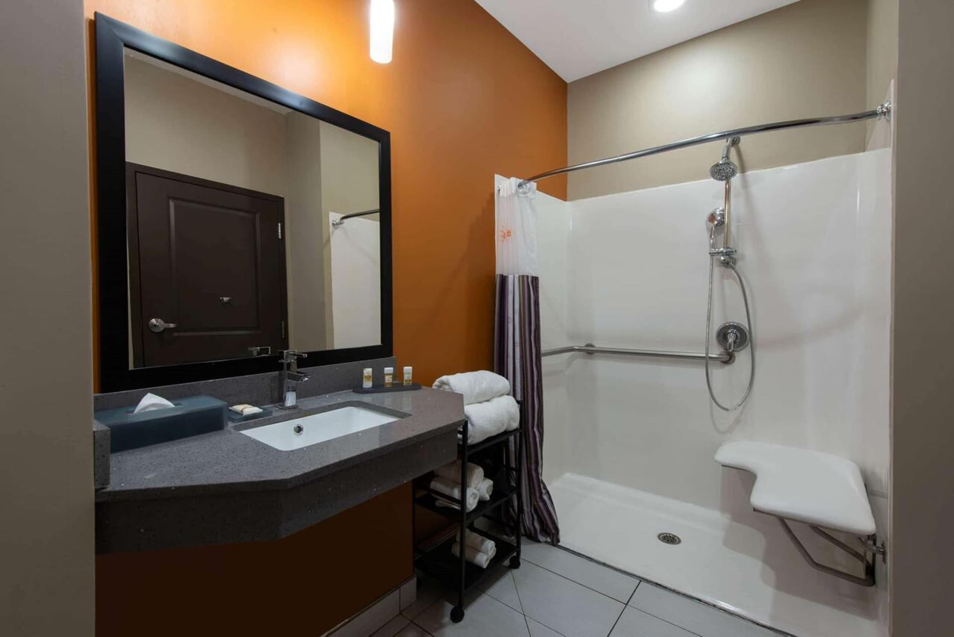 La Quinta by Wyndham Harrisburg-Hershey gallery photo in Harrisburg, PA — image 5