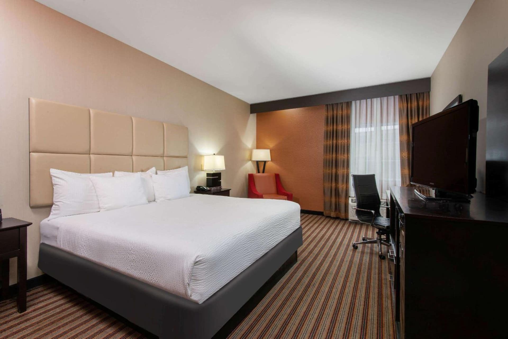La Quinta by Wyndham Harrisburg-Hershey gallery photo in Harrisburg, PA — image 31