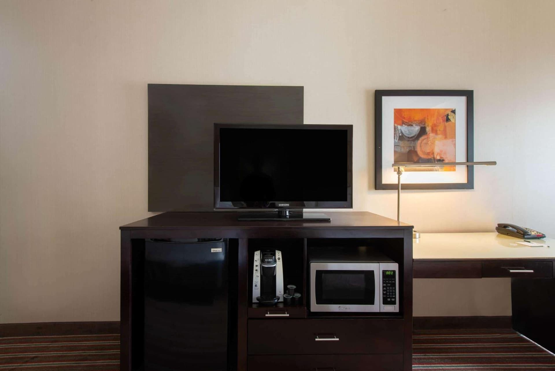 La Quinta by Wyndham Harrisburg-Hershey gallery photo in Harrisburg, PA — image 32