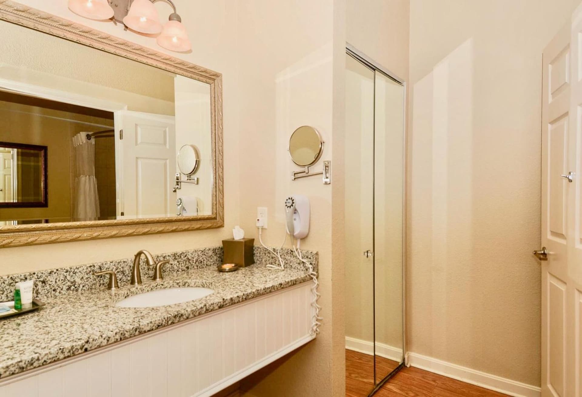 Avenue Inn & Spa gallery photo in Rehoboth Beach, DE — image 25