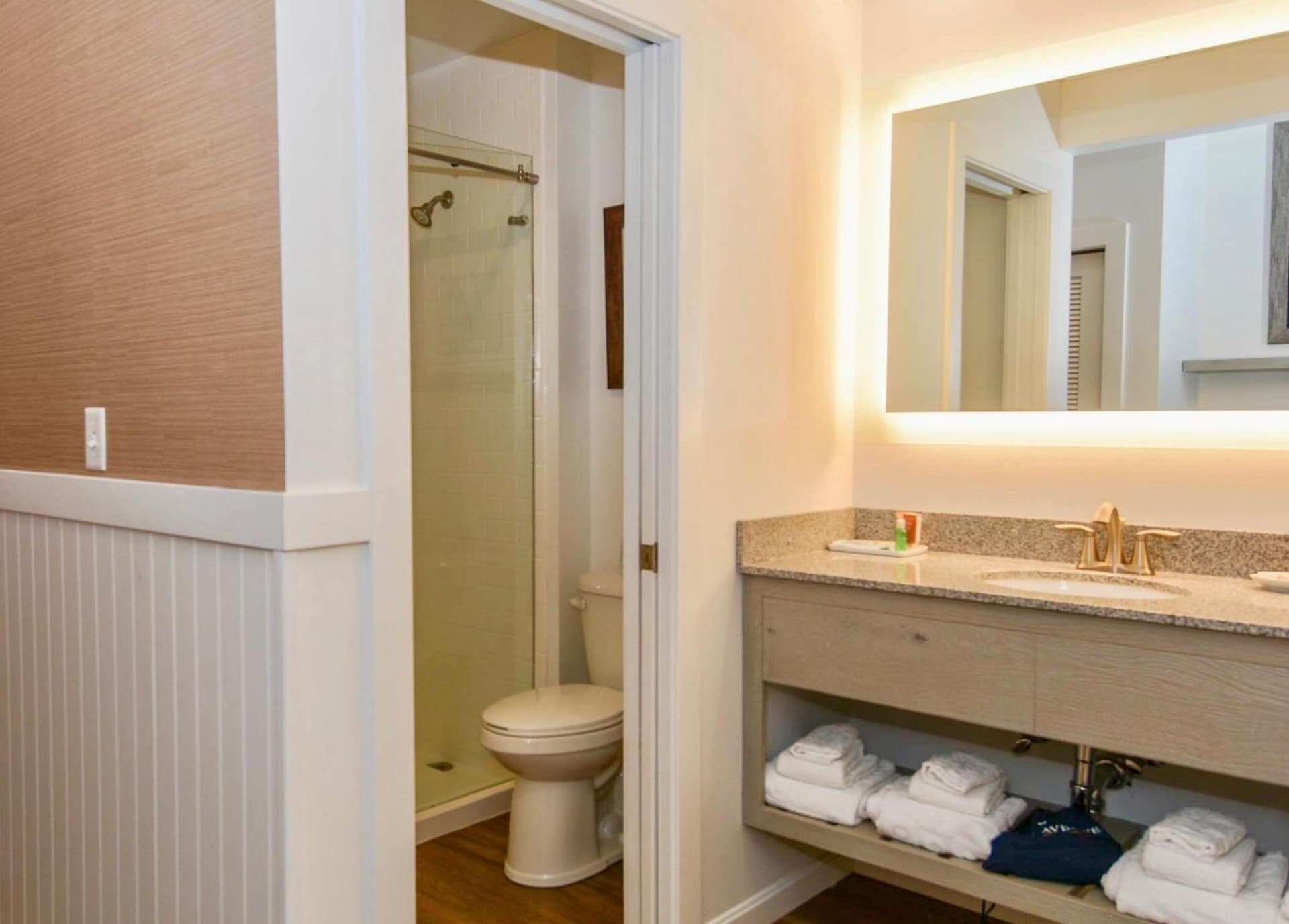 Avenue Inn & Spa gallery photo in Rehoboth Beach, DE — image 128