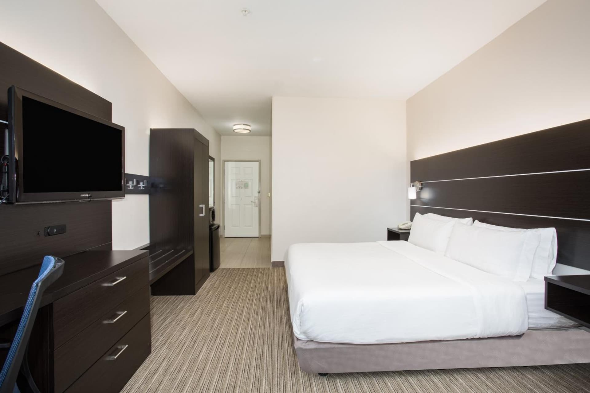 Holiday Inn Express & Suites Ft Collins by IHG gallery photo in Fort Collins, CO — image 35