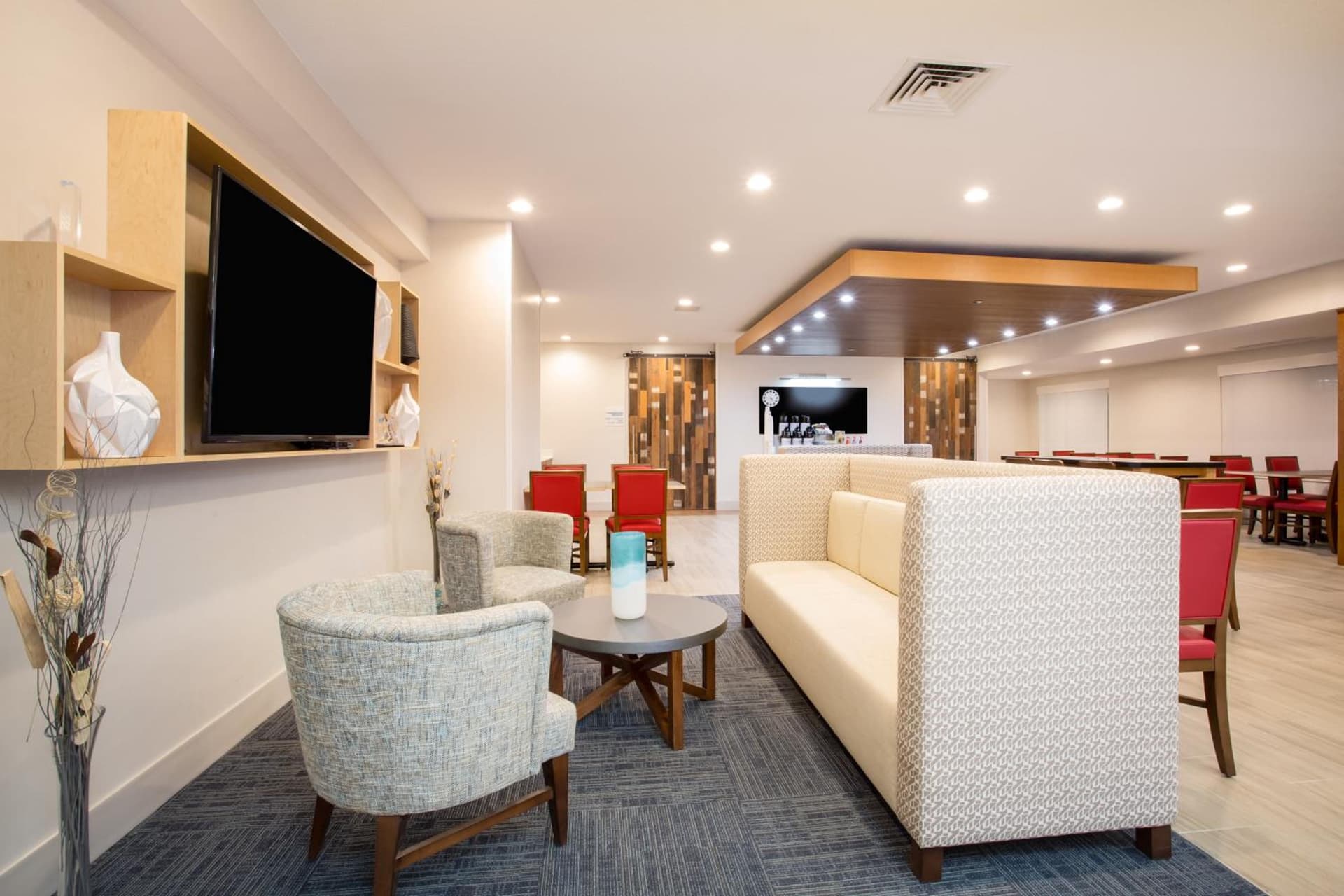 Holiday Inn Express & Suites Ft Collins by IHG gallery photo in Fort Collins, CO — image 32