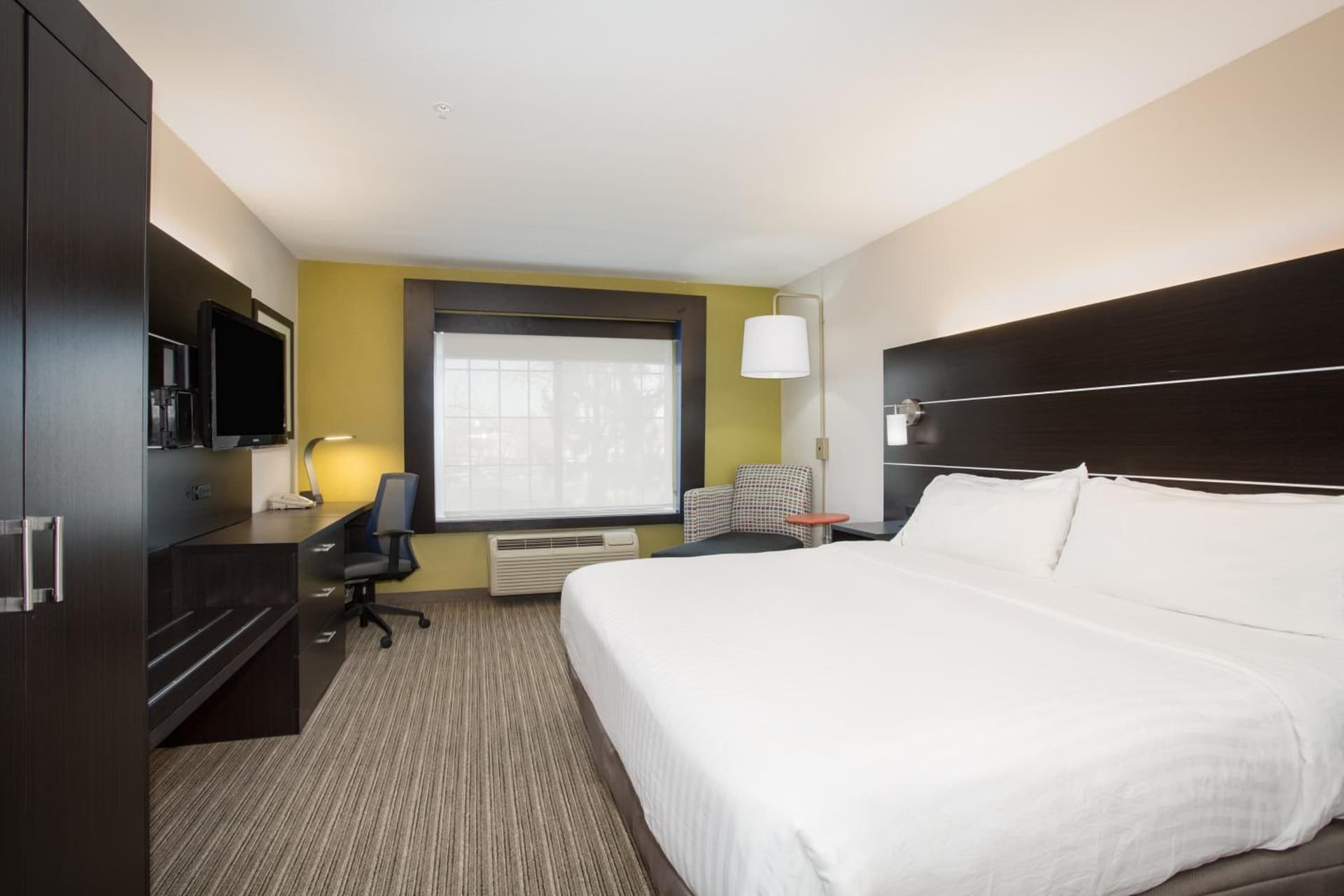Holiday Inn Express & Suites Ft Collins by IHG gallery photo in Fort Collins, CO — image 9