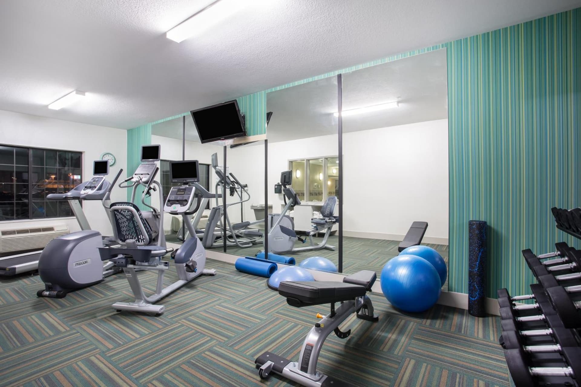 Holiday Inn Express & Suites Ft Collins by IHG gallery photo in Fort Collins, CO — image 42