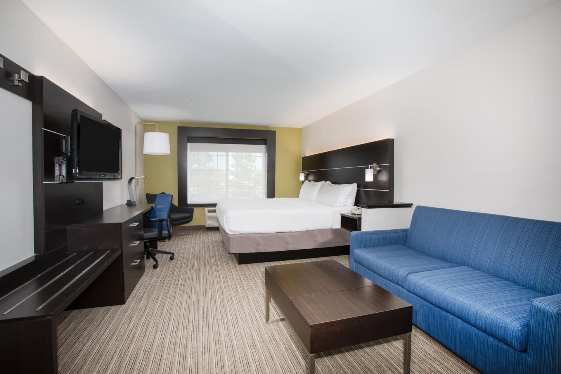 Holiday Inn Express & Suites Ft Collins by IHG gallery photo in Fort Collins, CO — image 8