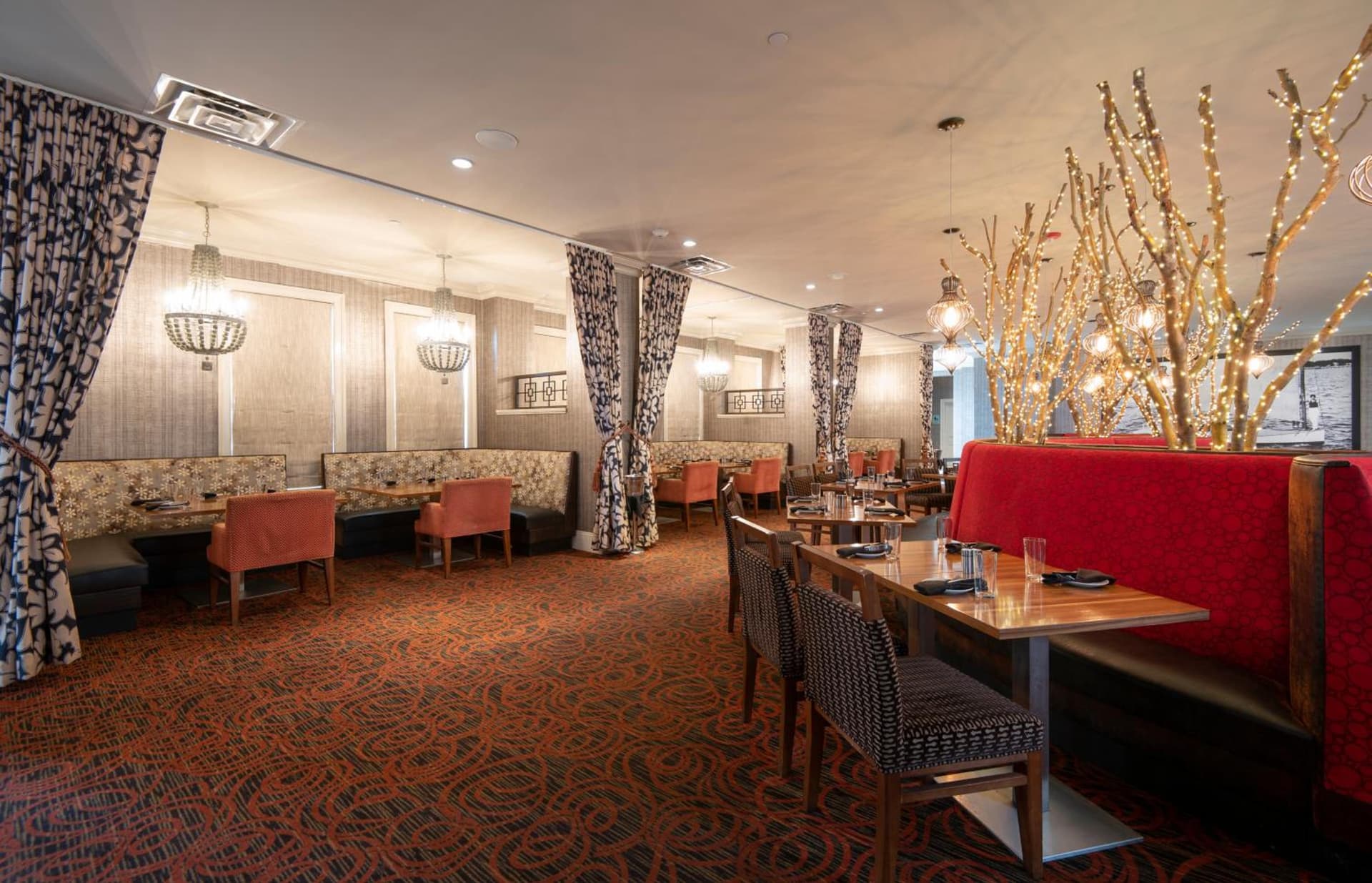 White House Hotel gallery photo in Biloxi, MS — image 60