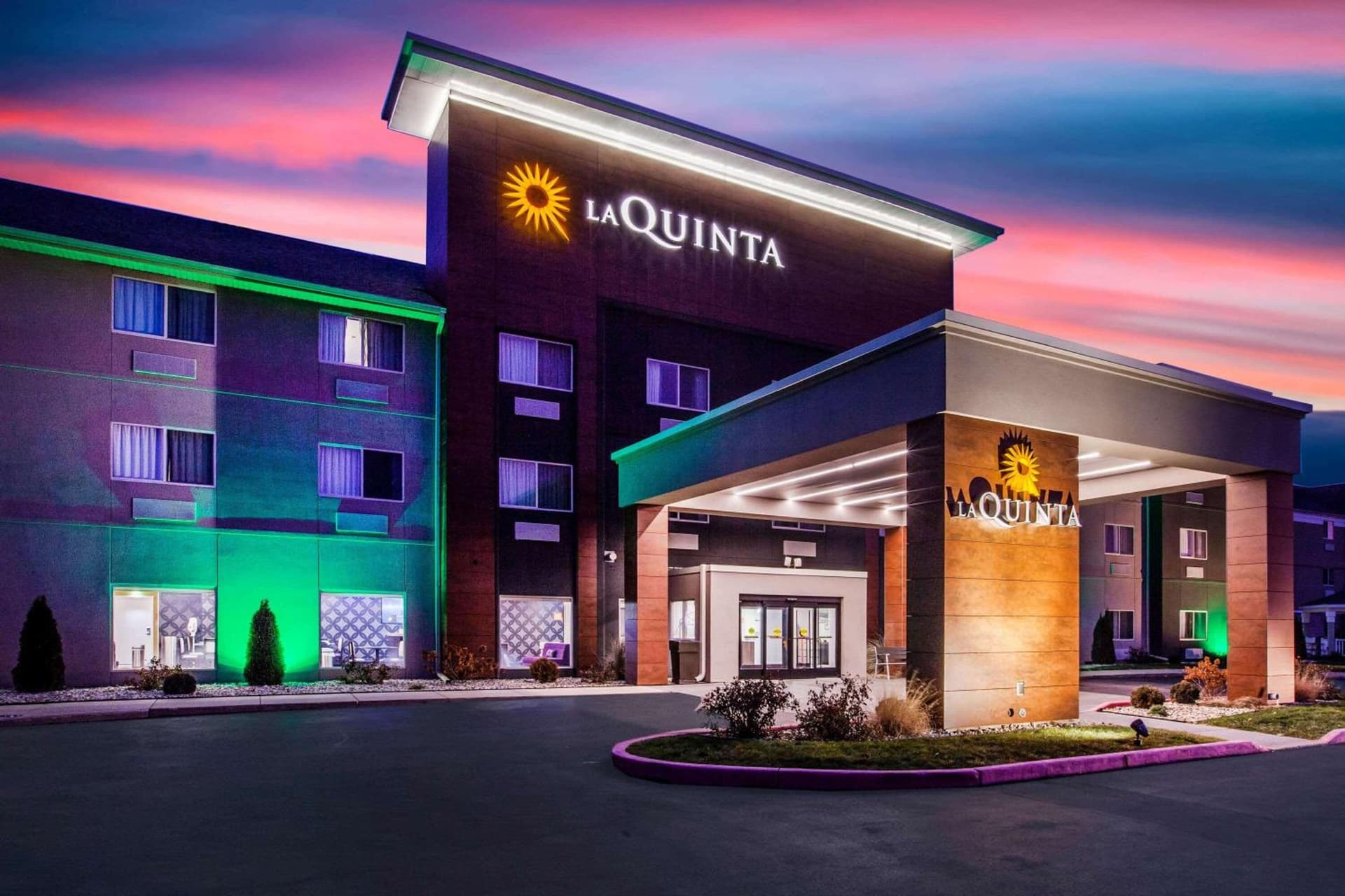 La Quinta Inn & Suites by Wyndham Elkhart exterior or lobby in Elkhart, IN — main listing photo