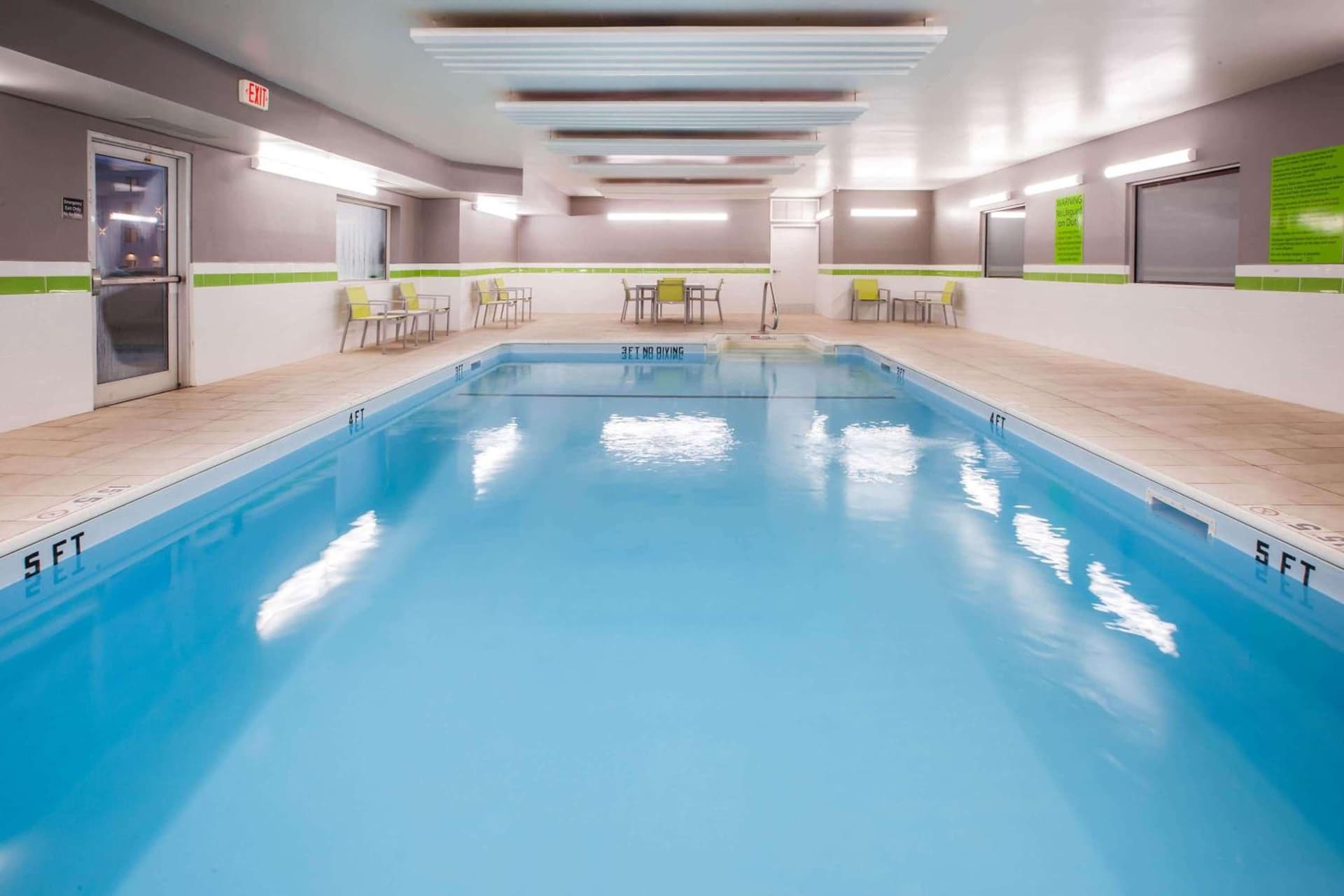 La Quinta Inn & Suites by Wyndham Elkhart gallery photo in Elkhart, IN — image 18