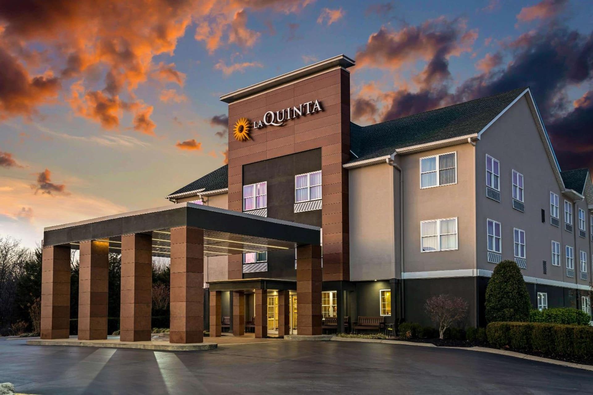 La Quinta by Wyndham Lebanon featured exterior or lobby in Lebanon, TN — similar hotel