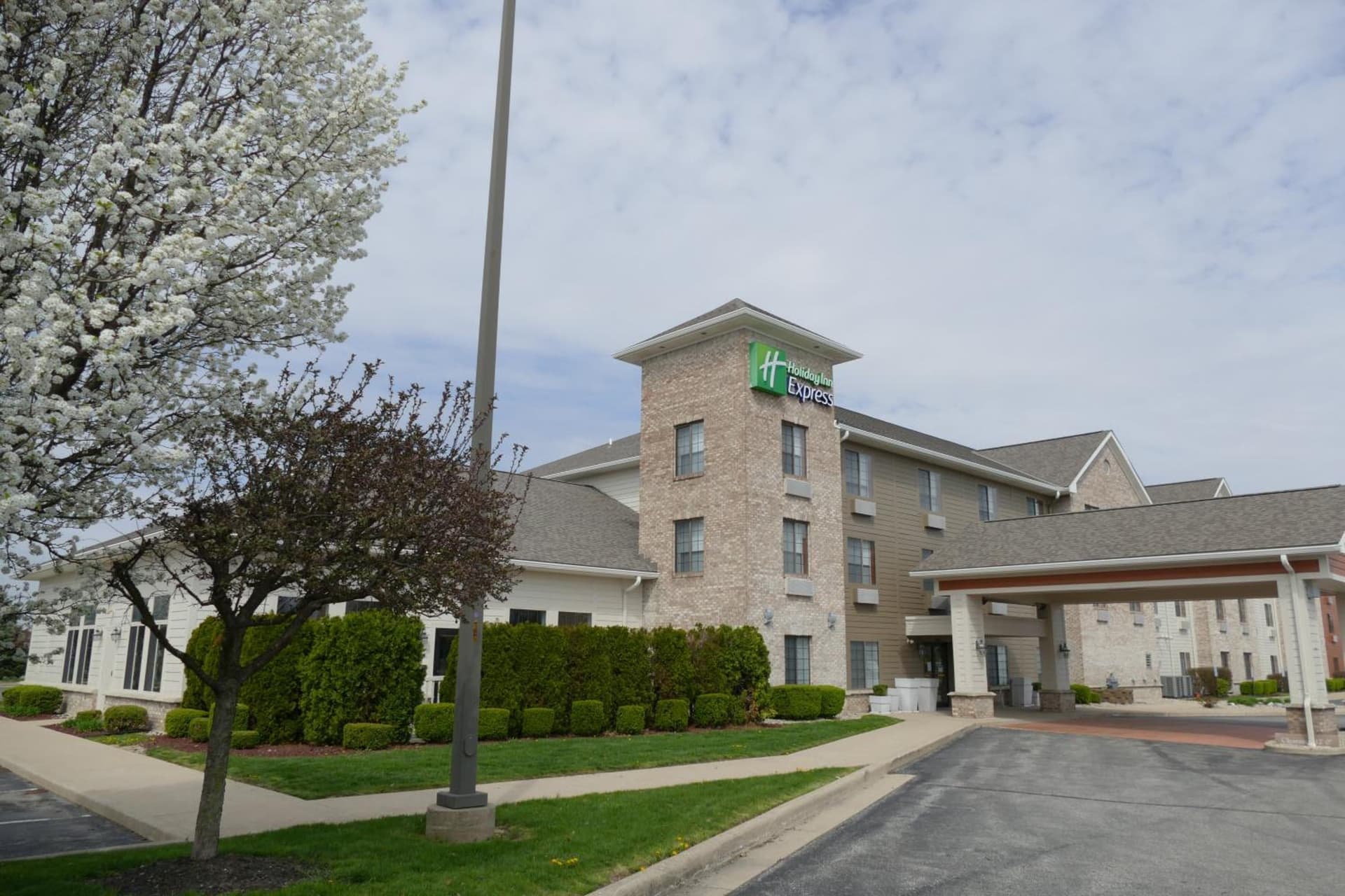 Holiday Inn Express Greensburg by IHG featured exterior or lobby in Greensburg, IN — similar hotel
