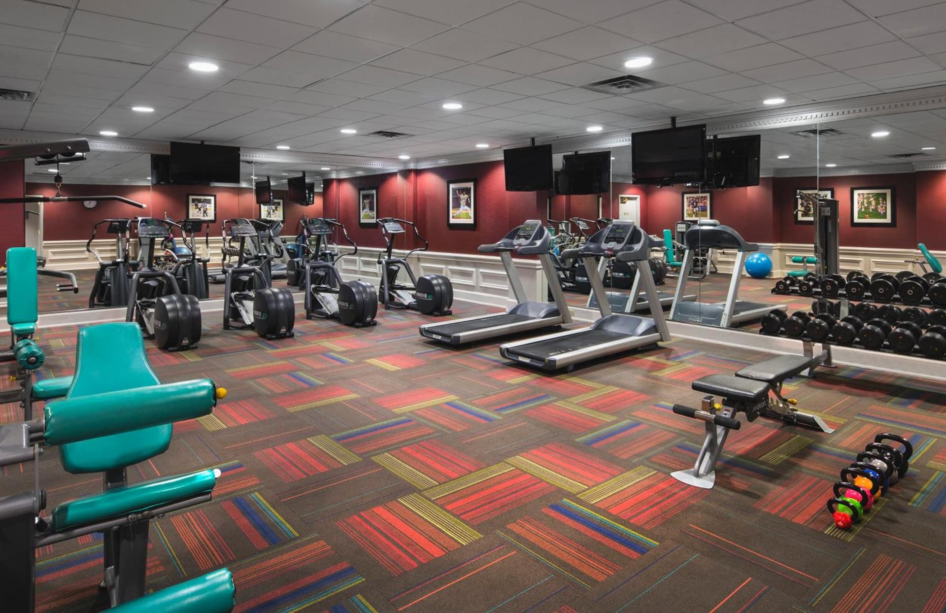 Holiday Inn Express Nashville-Downtown - Broadway by IHG gallery photo in Nashville, TN — image 11