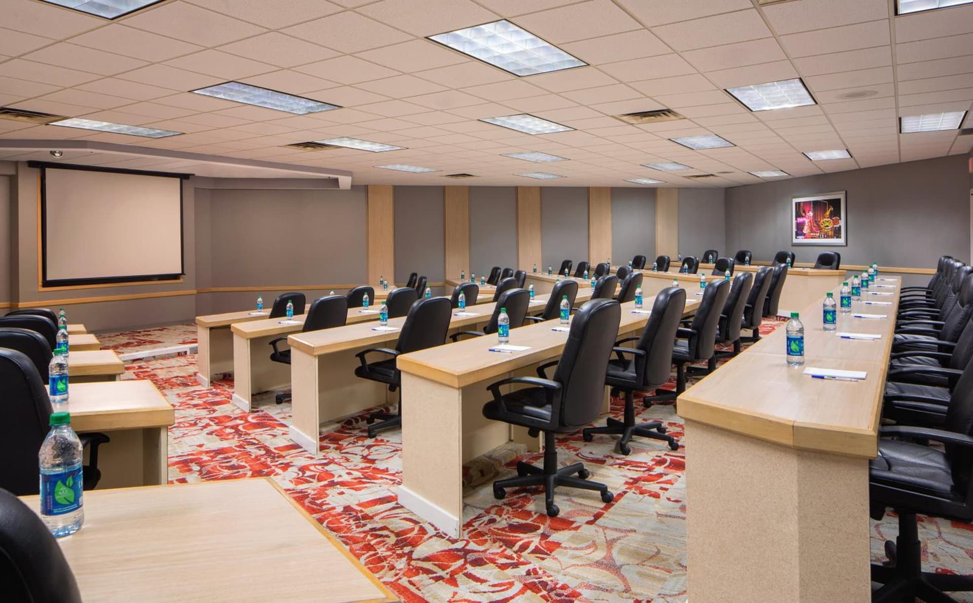 Holiday Inn Express Nashville-Downtown - Broadway by IHG gallery photo in Nashville, TN — image 33
