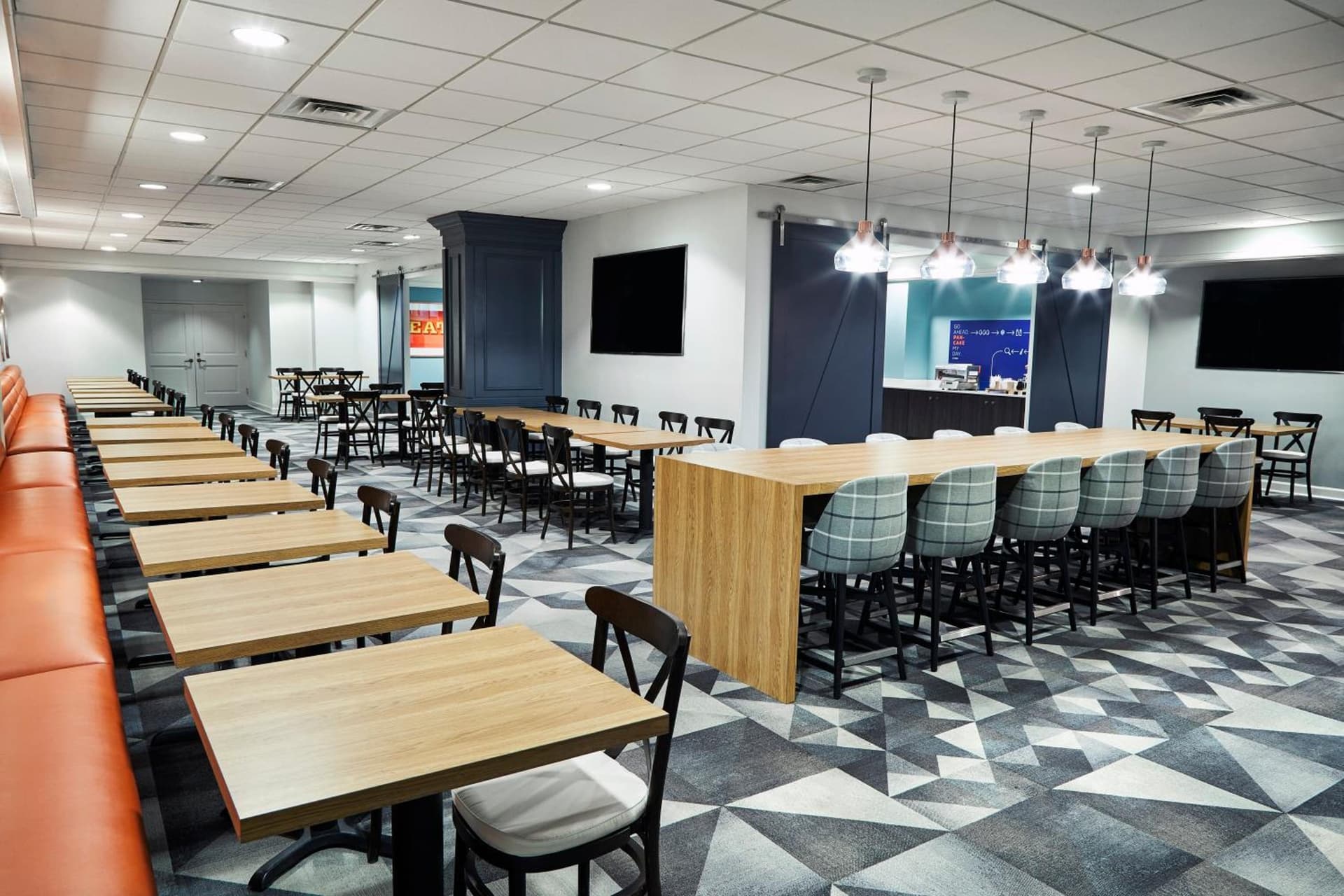 Holiday Inn Express Nashville-Downtown - Broadway by IHG gallery photo in Nashville, TN — image 14